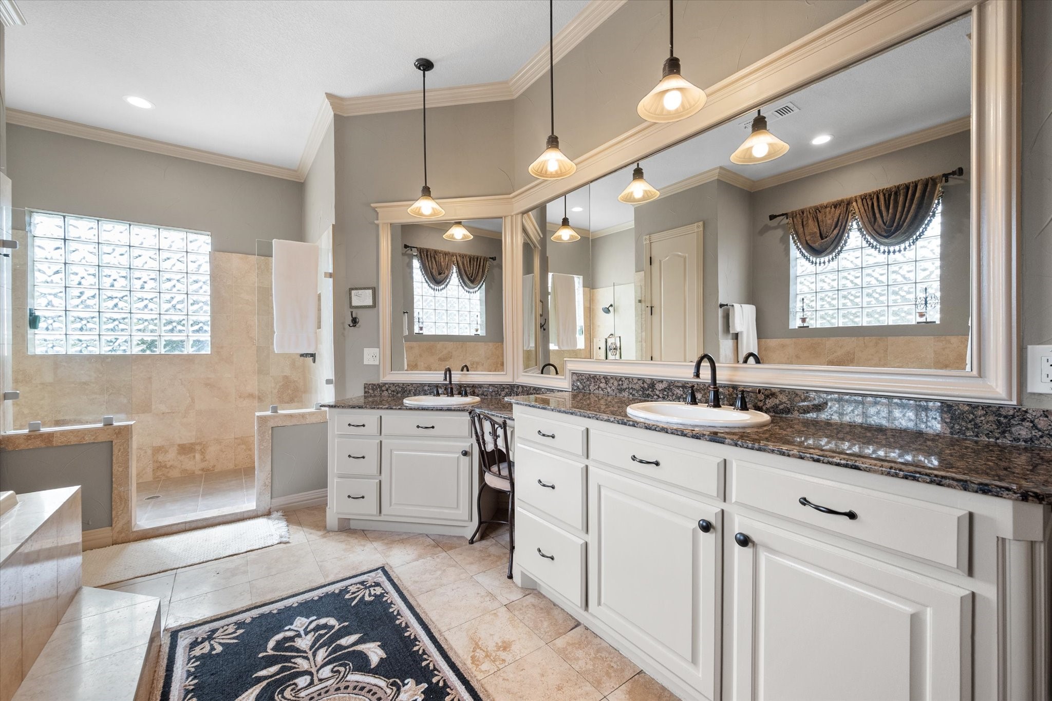 2703 Katherine Court Dalworthington Gardens TX 76016