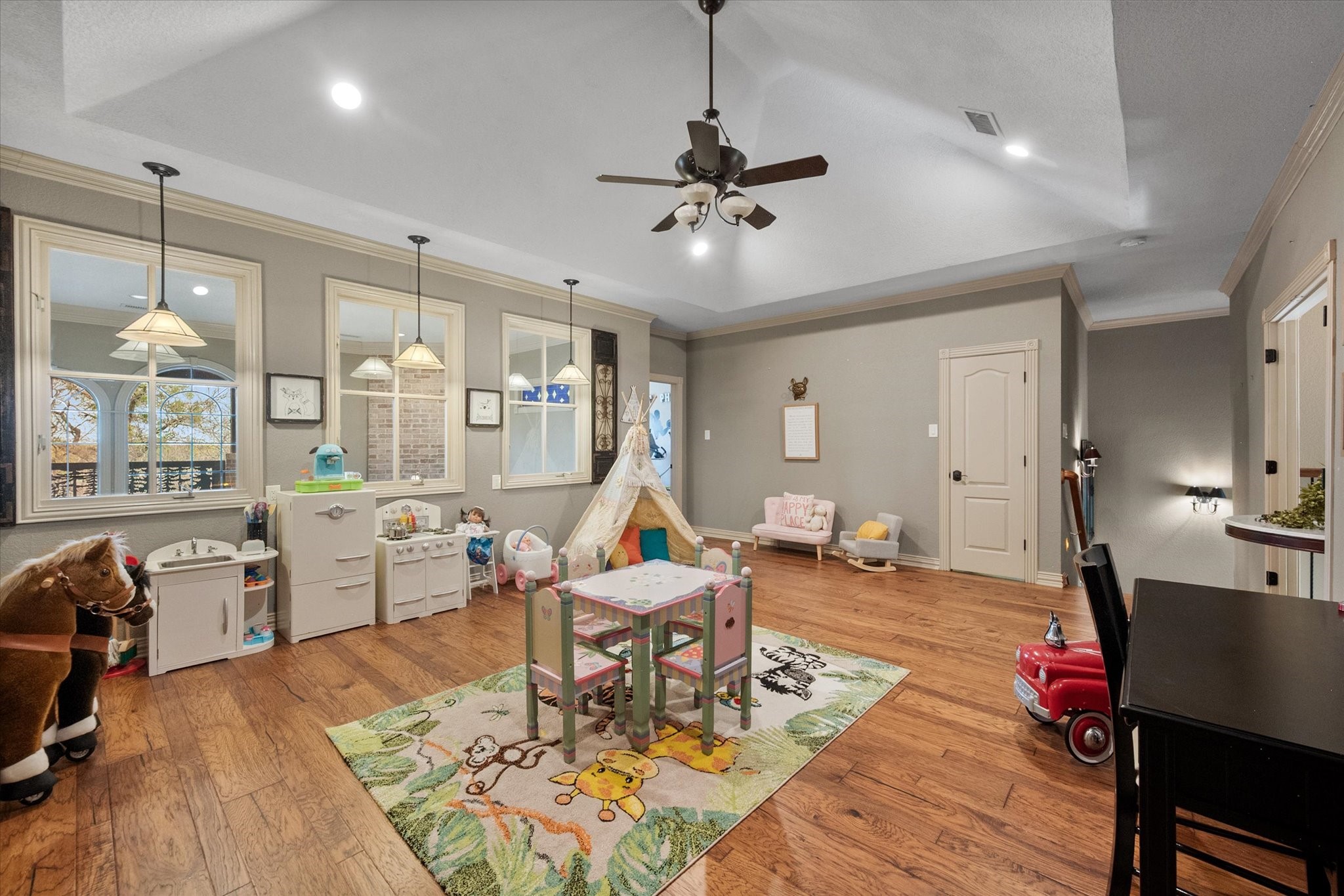 2703 Katherine Court Dalworthington Gardens TX 76016