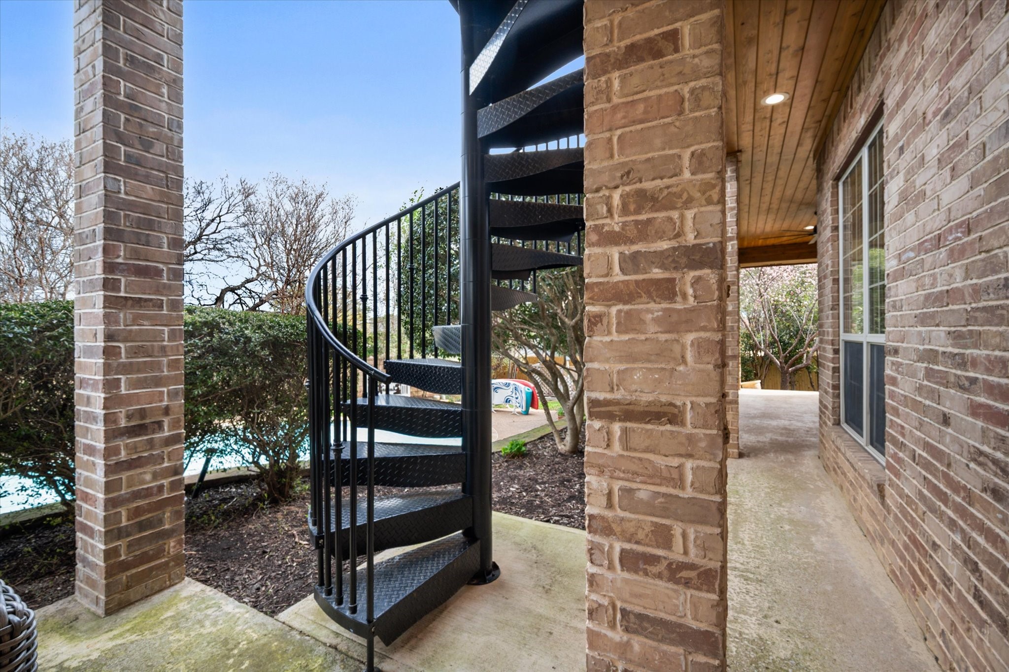 2703 Katherine Court Dalworthington Gardens TX 76016