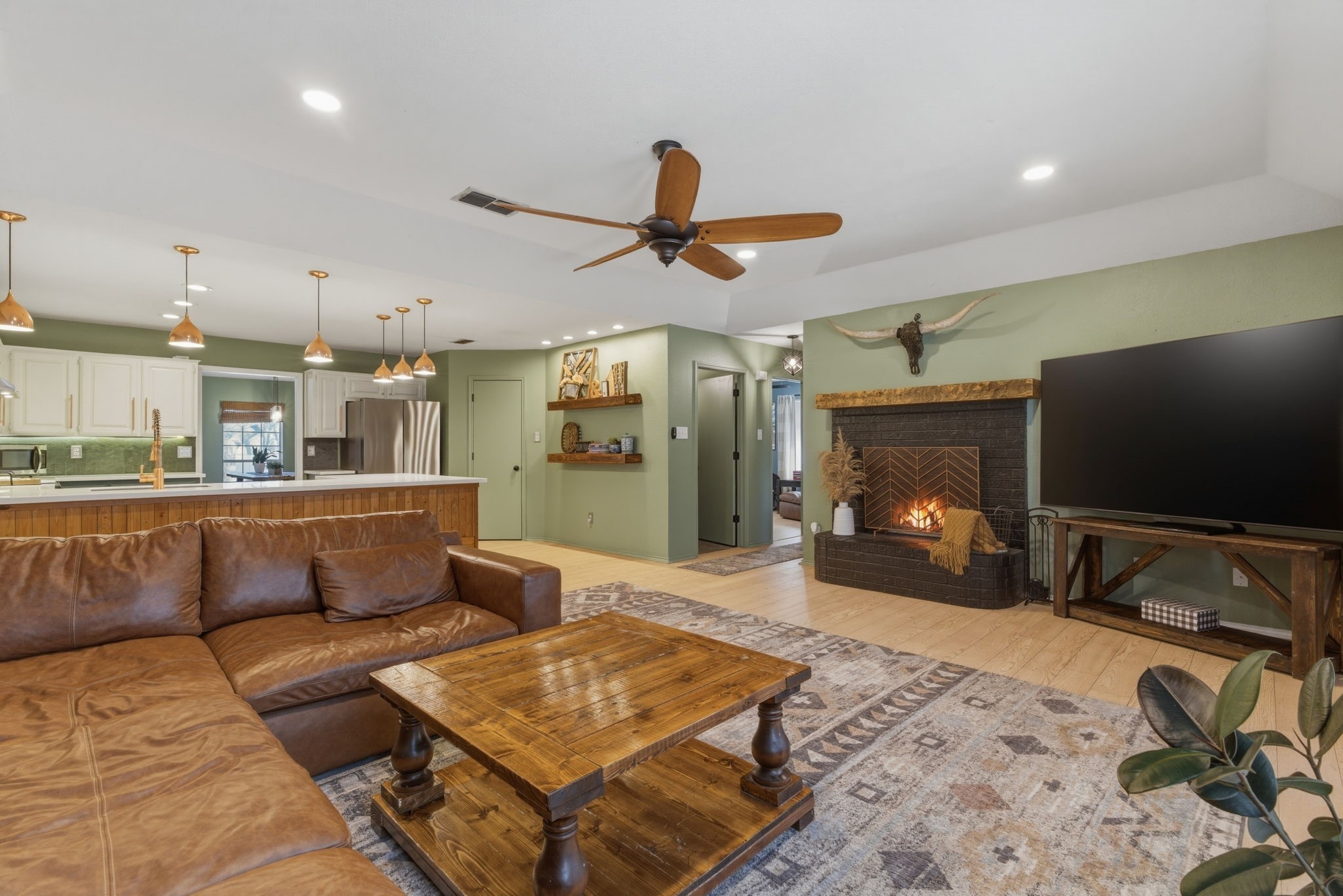 945 Lake Ridge Drive Azle TX 76020