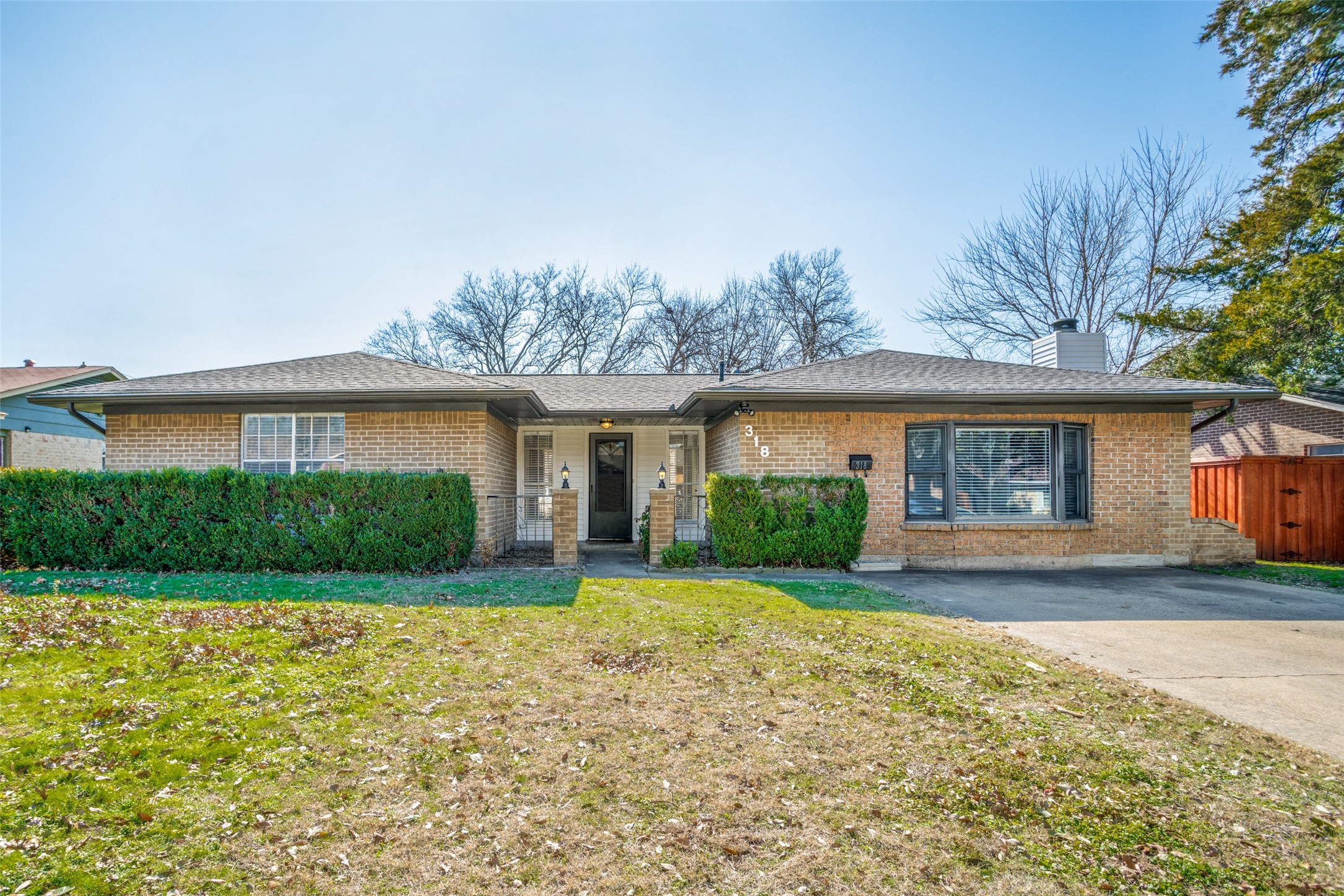 318 Van Rowe Avenue Duncanville TX 75116