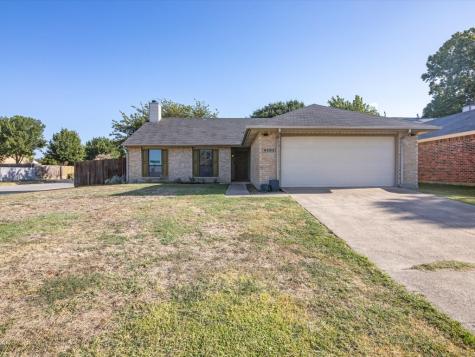 4101 Huckleberry Drive Fort Worth TX 76137
