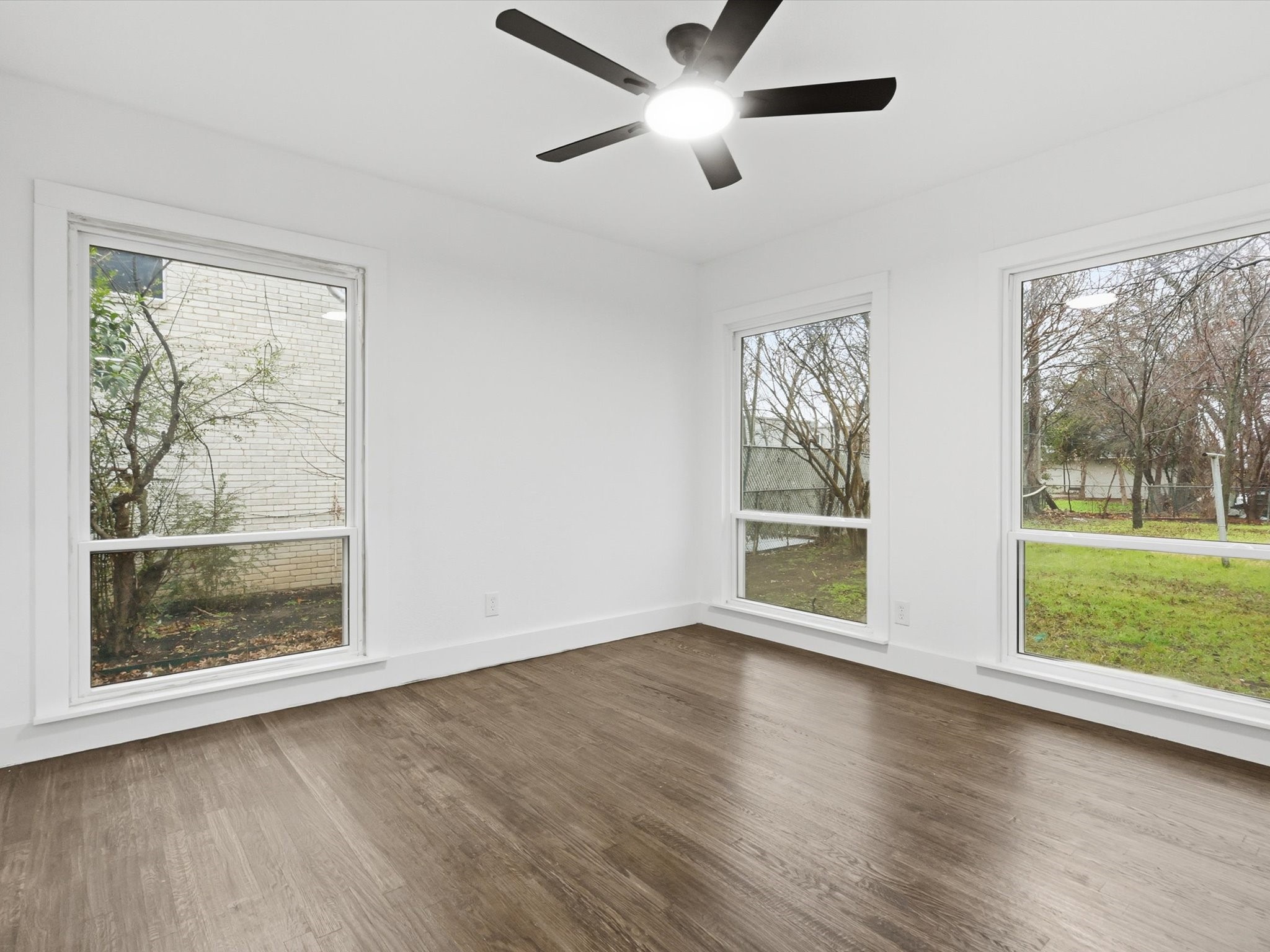 6624 Reeves Street Richland Hills TX 76118