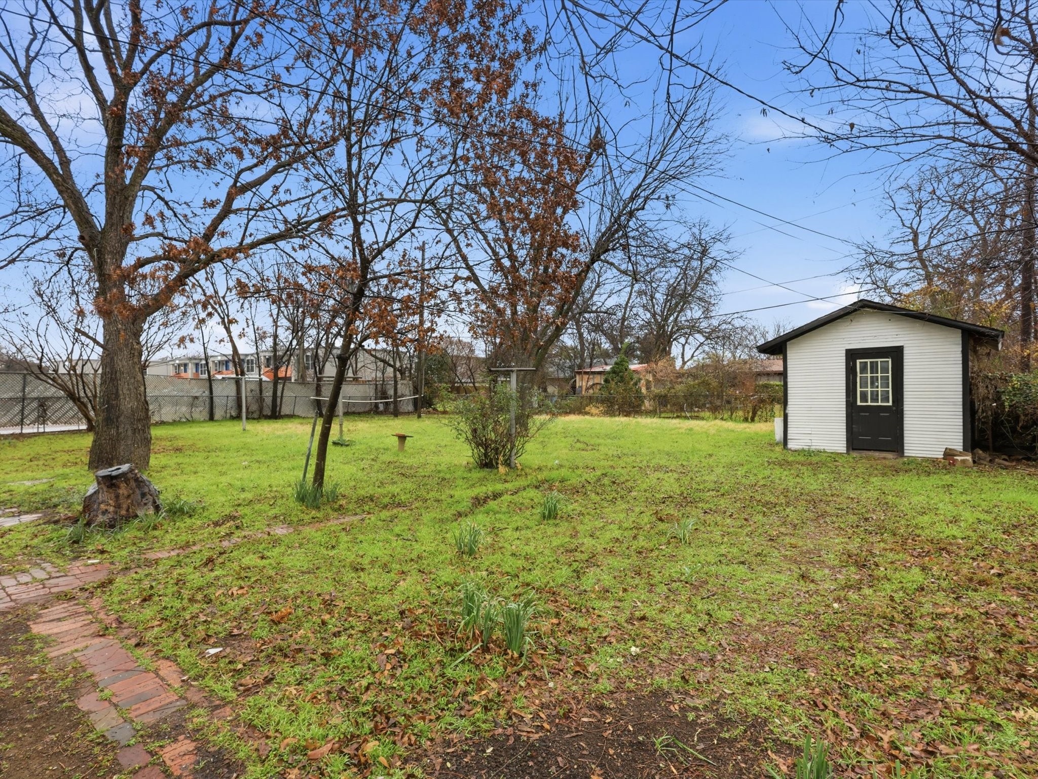 6624 Reeves Street Richland Hills TX 76118