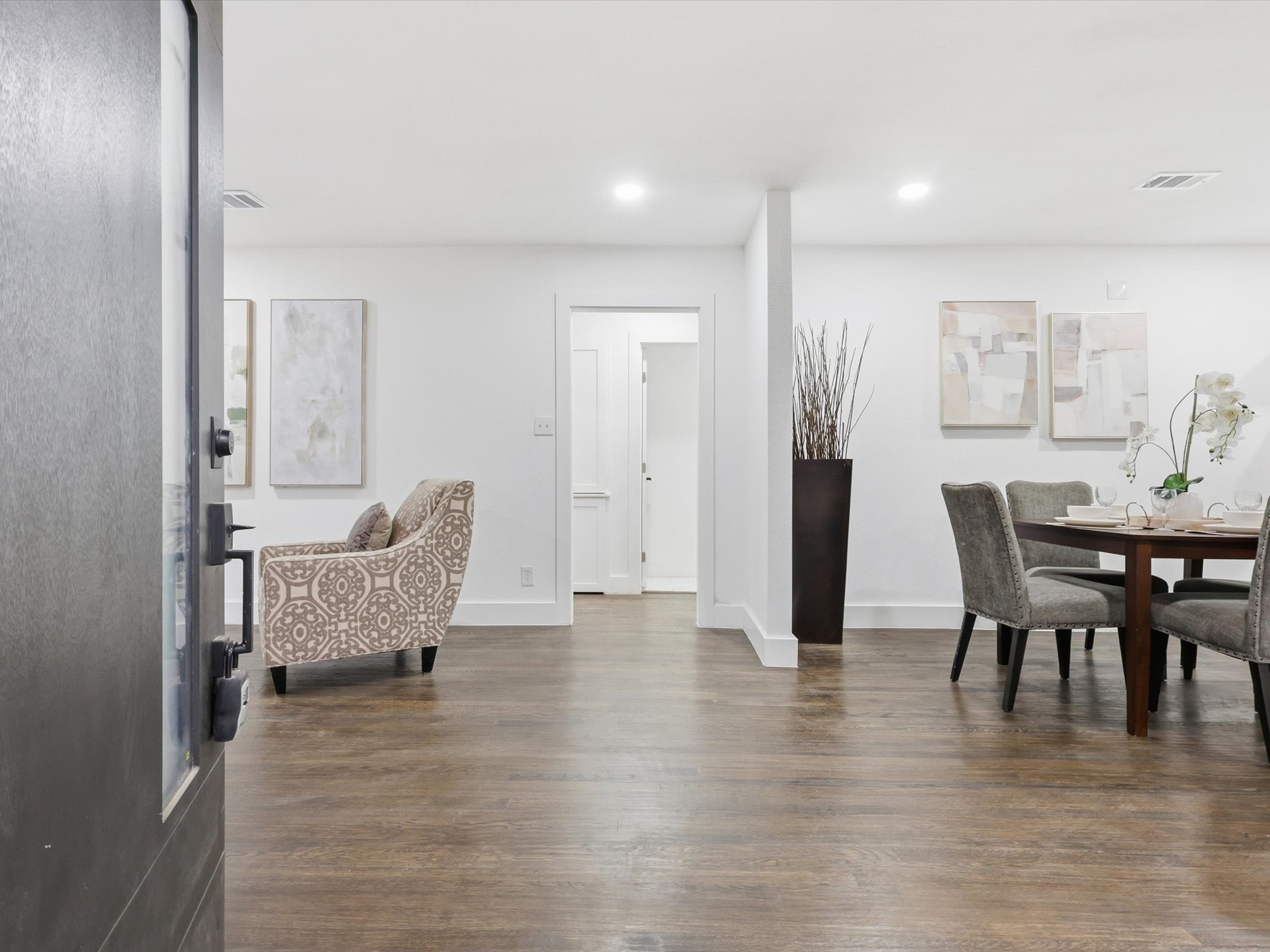 6624 Reeves Street Richland Hills TX 76118