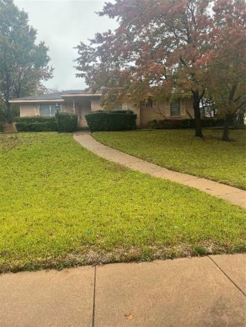 1515 Russell Glen Lane Dallas TX 75232