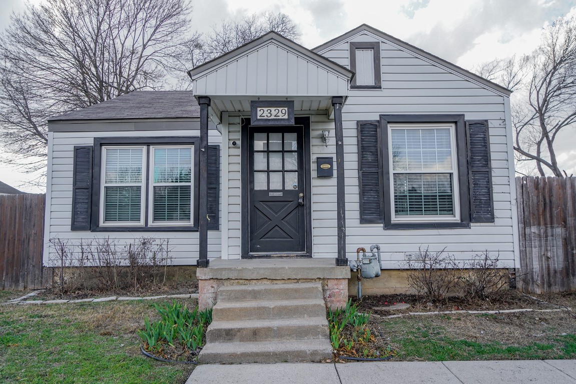 2329 N Chandler Drive W Fort Worth TX 76111