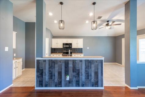 10356 Bradshaw Drive Fort Worth TX 76108