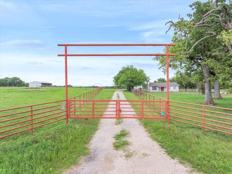 10266 County Road 1200 Athens TX 75751