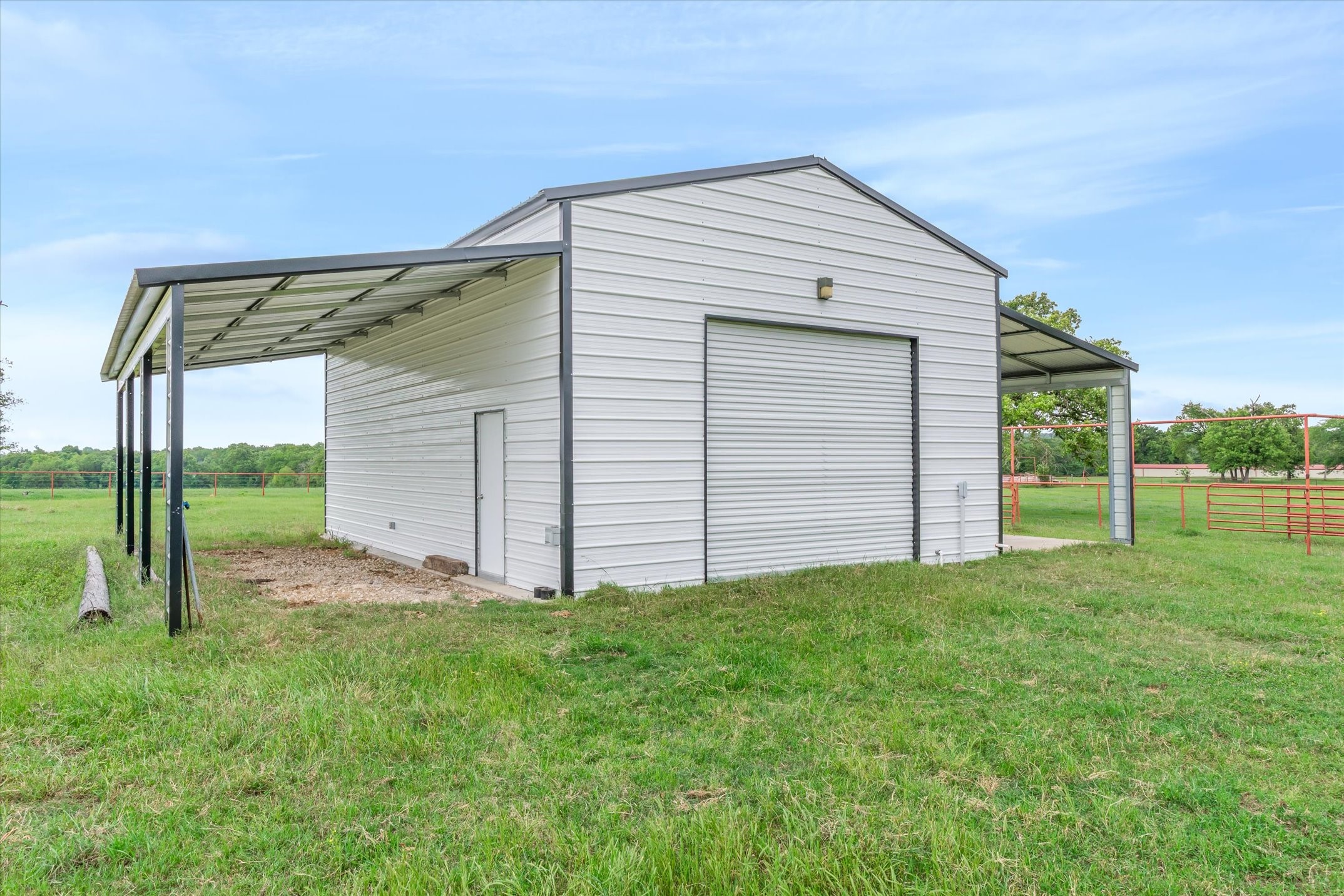 10266 County Road 1200 Athens TX 75751