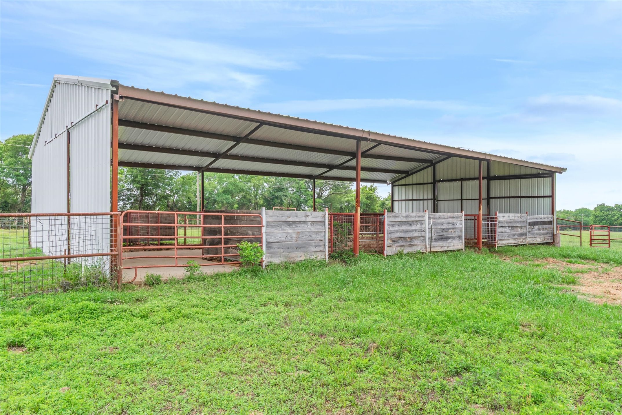 10266 County Road 1200 Athens TX 75751