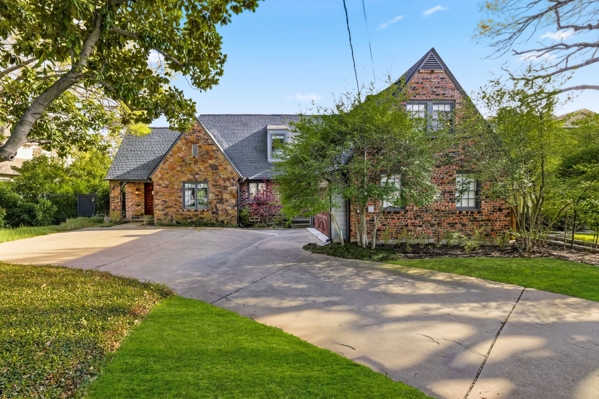 5336 Montrose Drive Dallas TX 75209