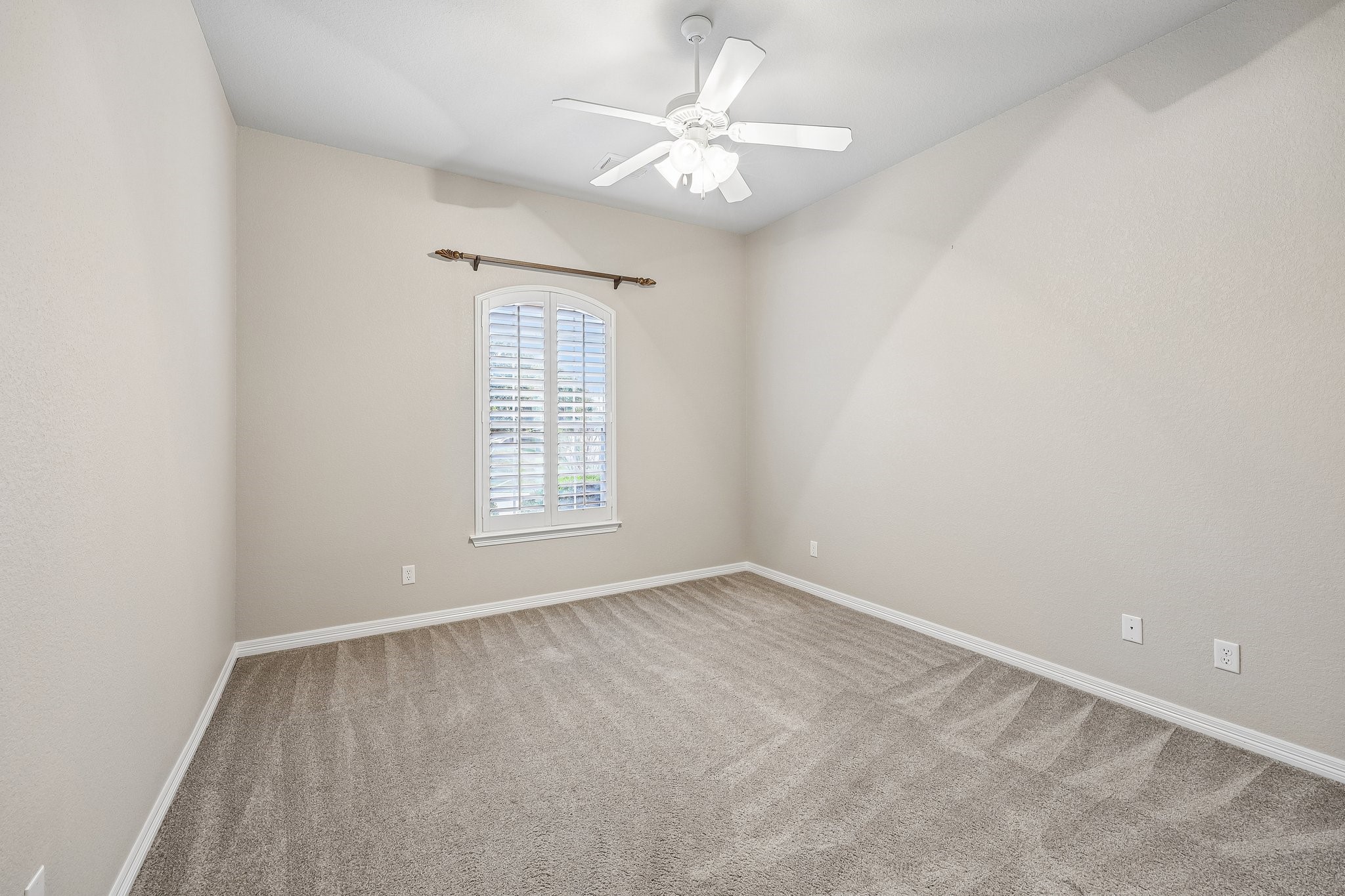2201 Riverwood Drive Weatherford TX 76087