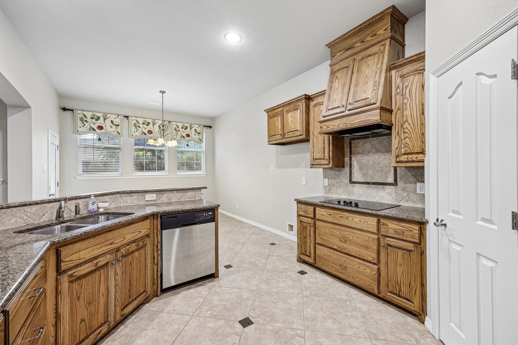 2201 Riverwood Drive Weatherford TX 76087