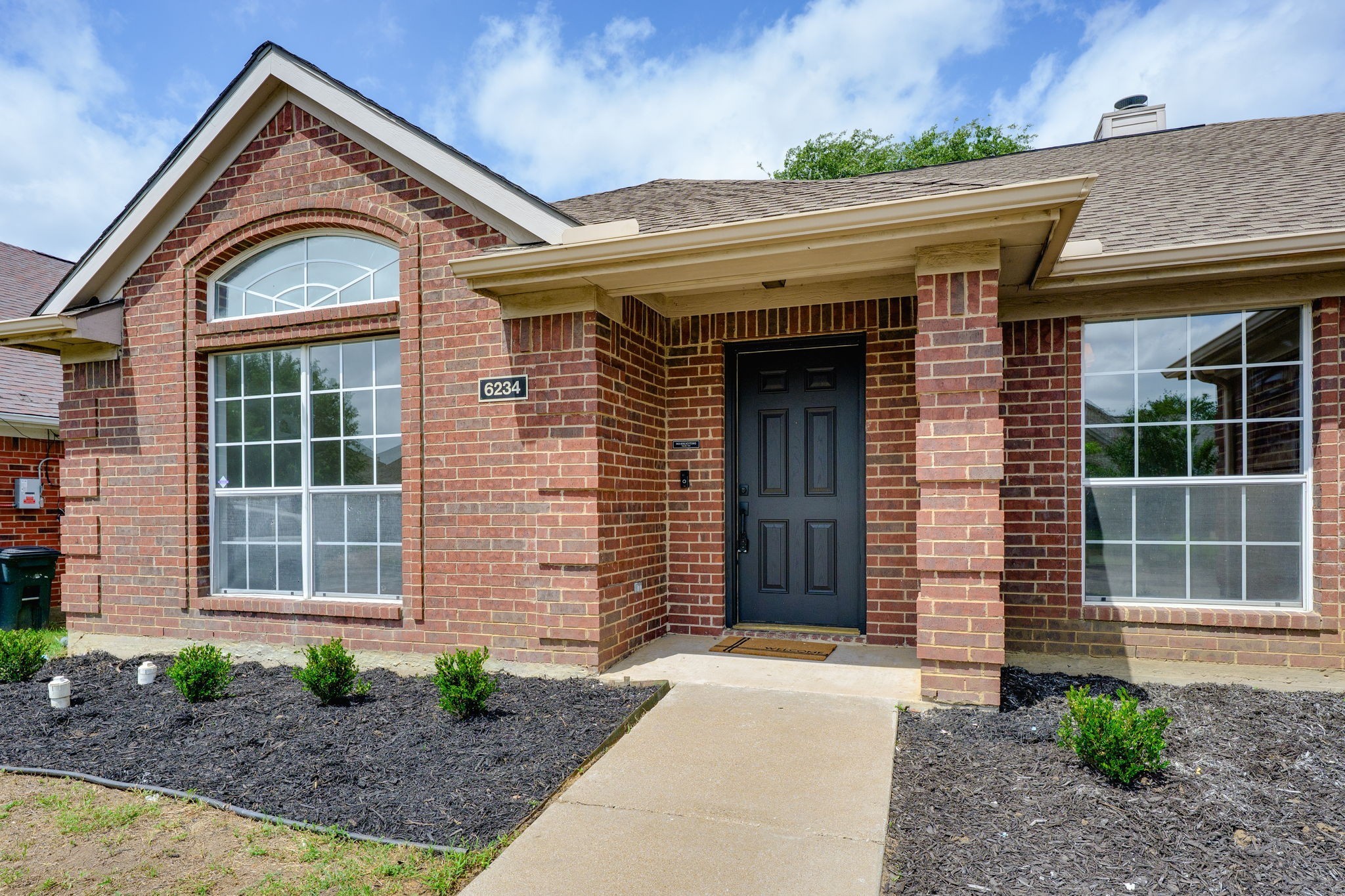 6234 St Leonard Drive Arlington TX 76001