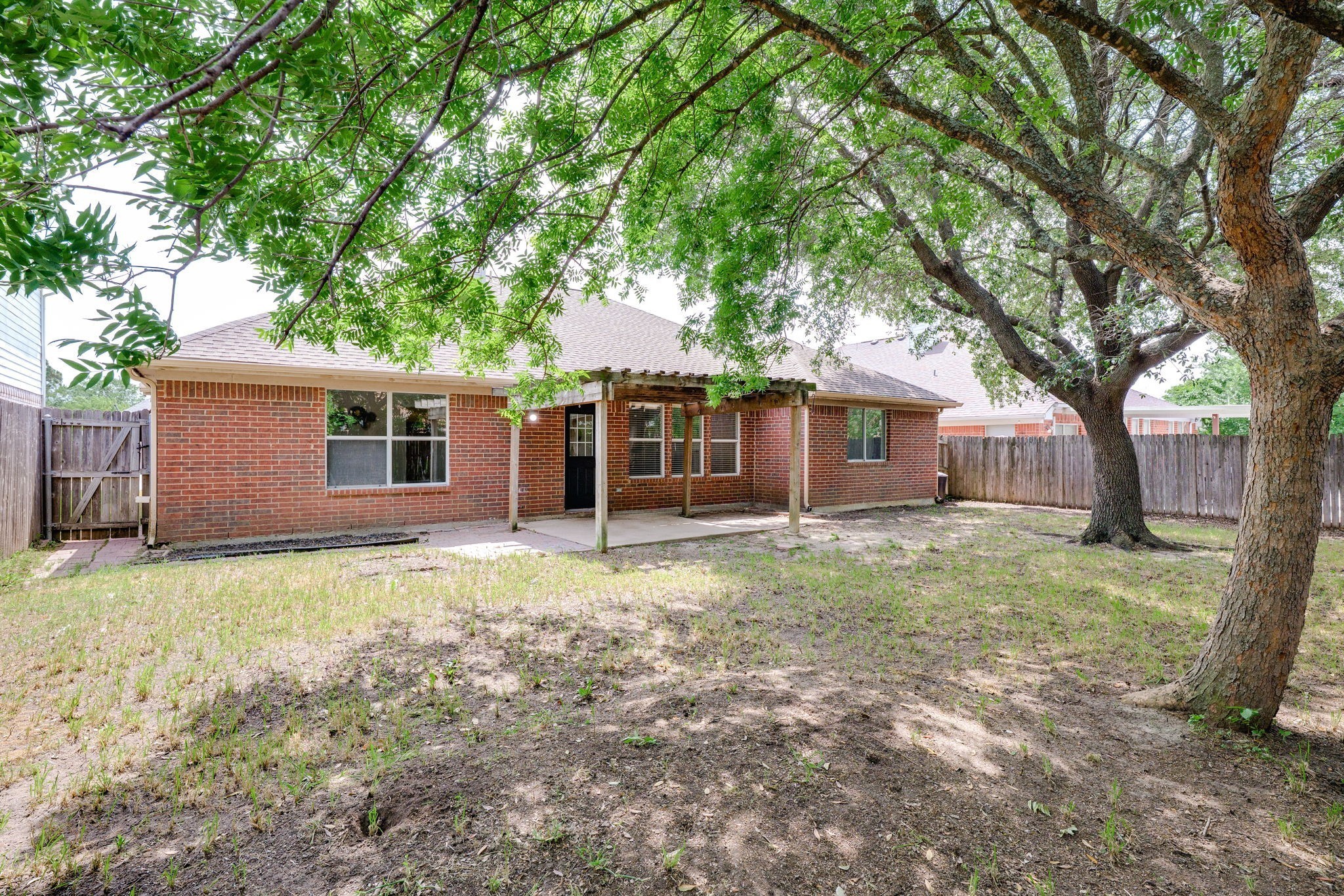 6234 St Leonard Drive Arlington TX 76001