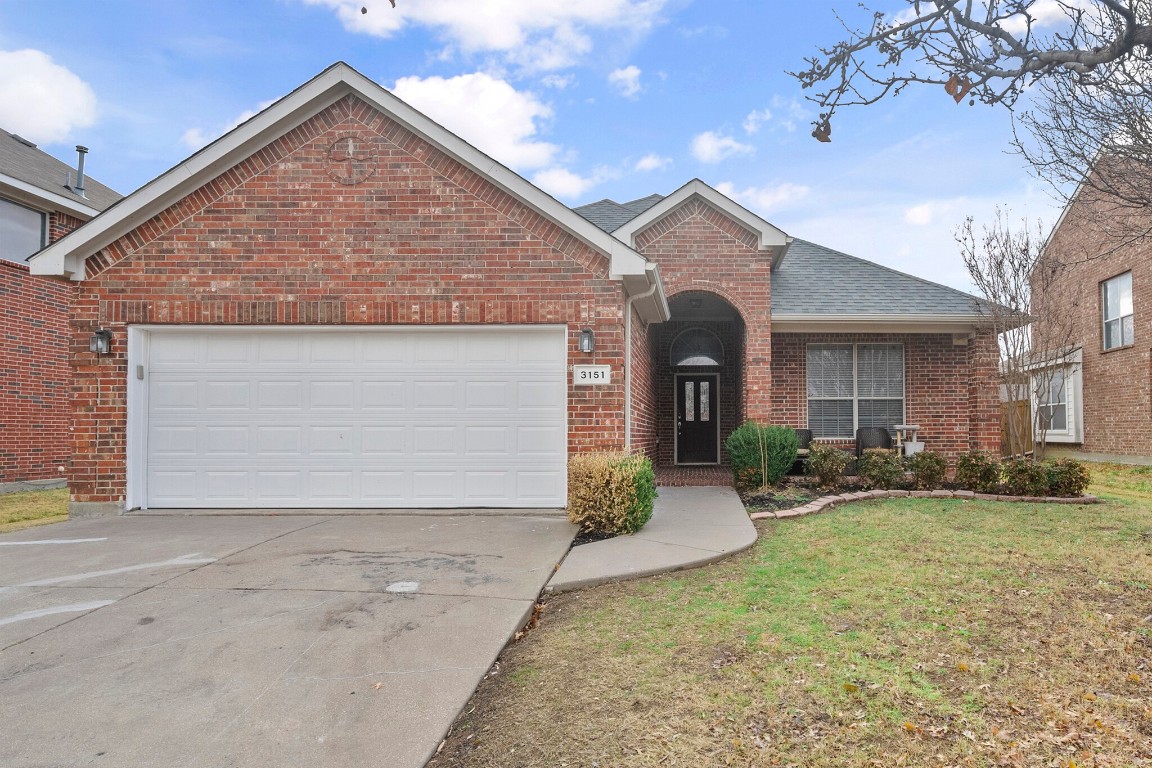 3151 S Camino Lagos Grand Prairie TX 75054