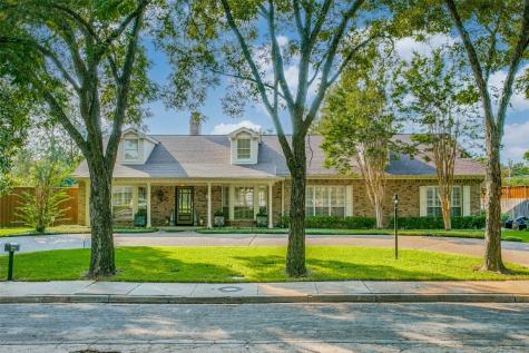 3731 Peter Pan Drive Dallas TX 75229