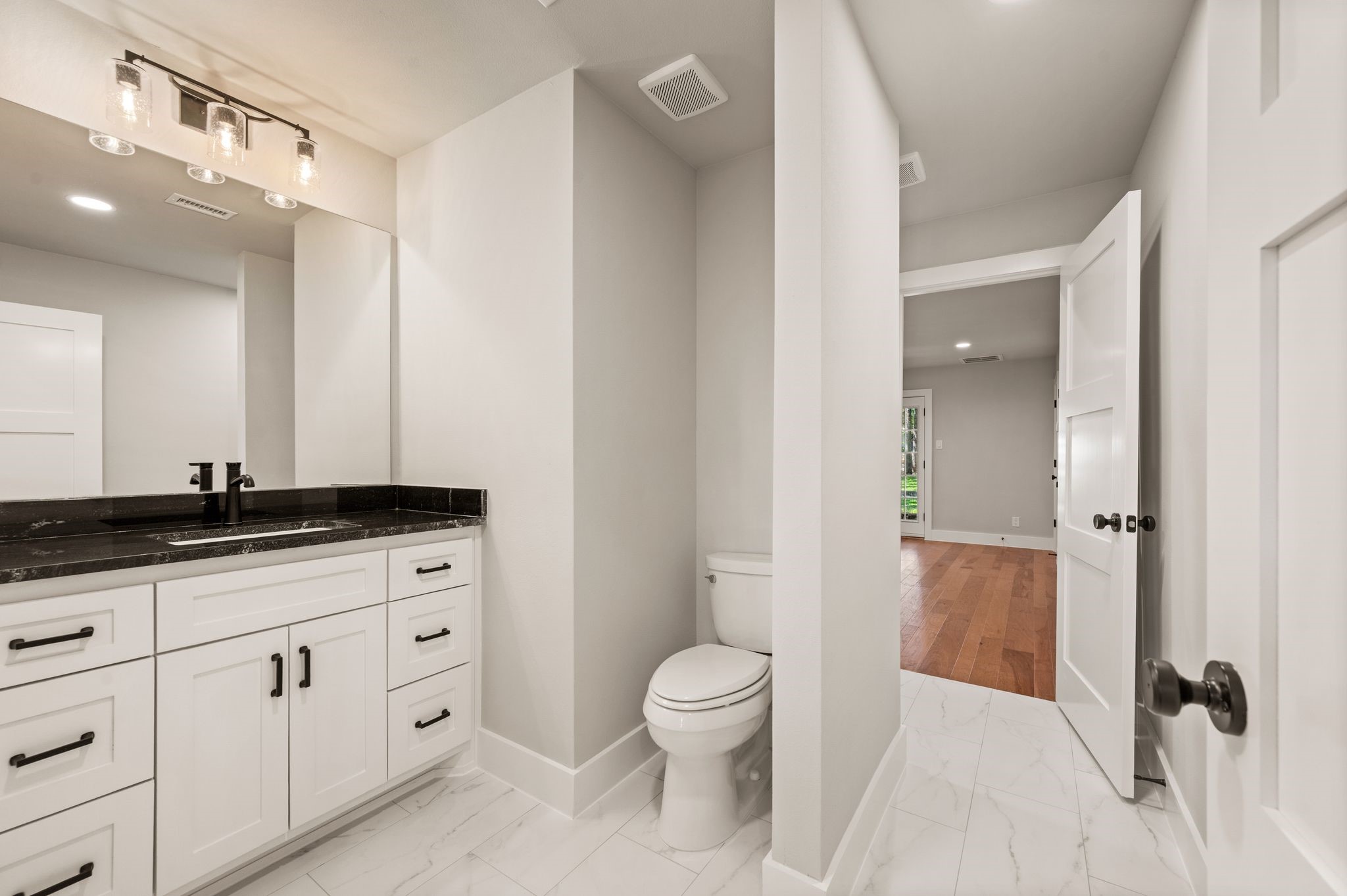 2335 Los Robles Street Grapevine TX 76051