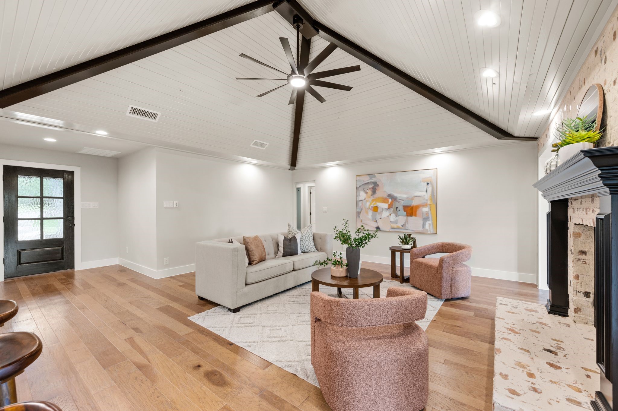 2335 Los Robles Street Grapevine TX 76051