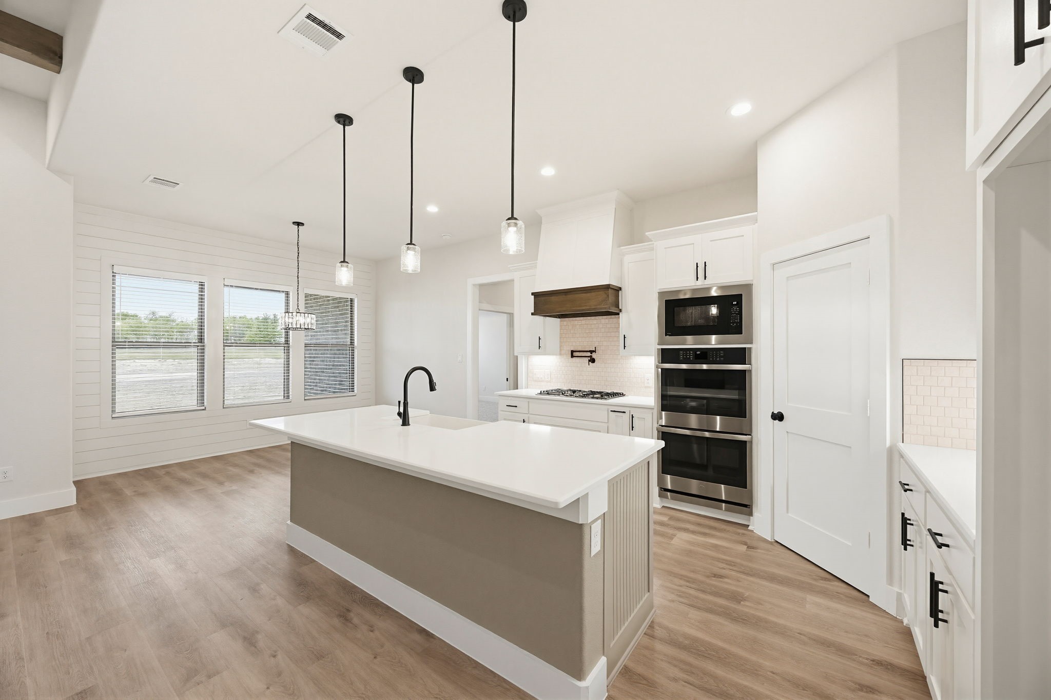 6713 Odom Road Sanger TX 76266