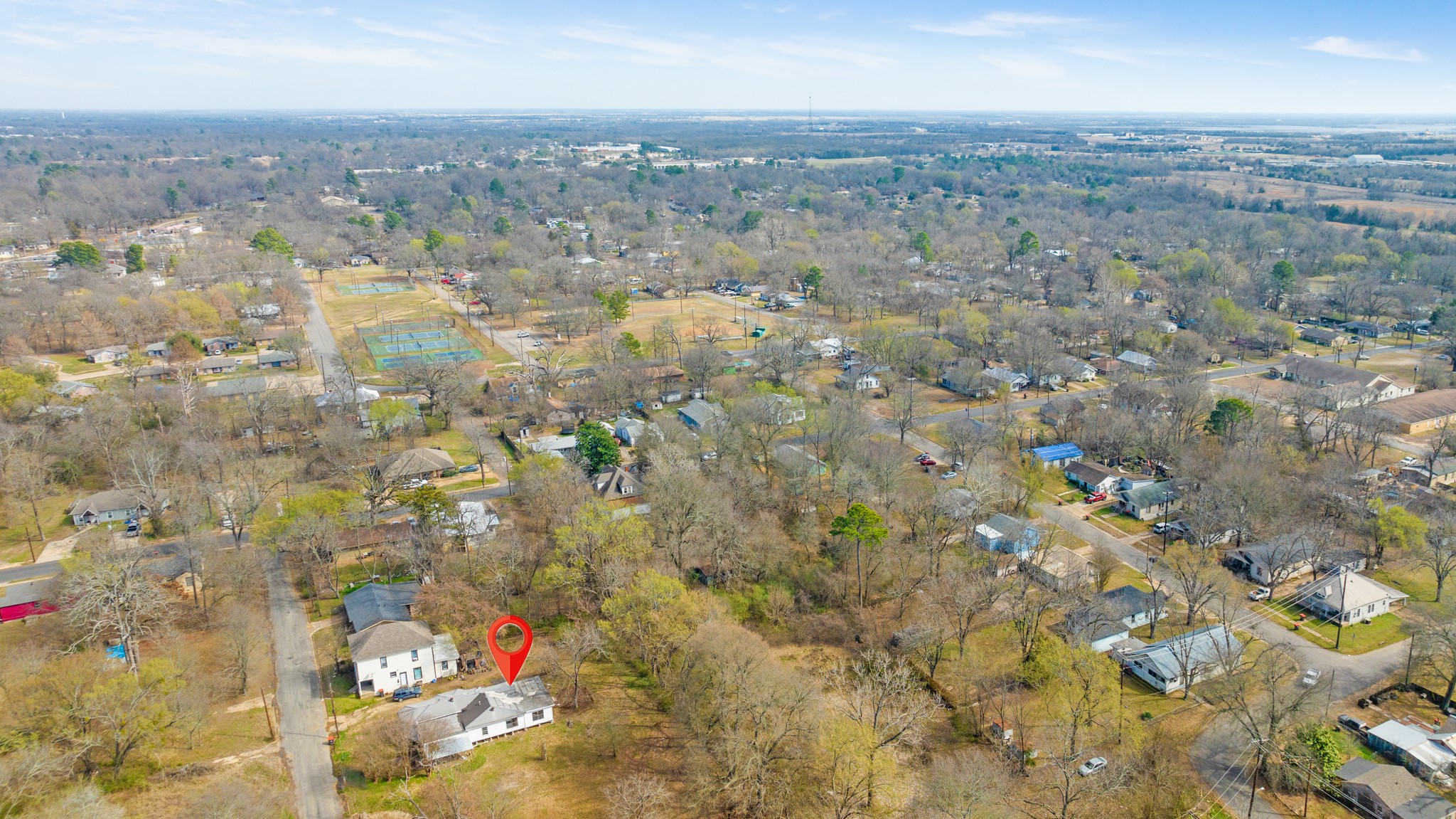 1080 Hearon Street E Paris TX 75460