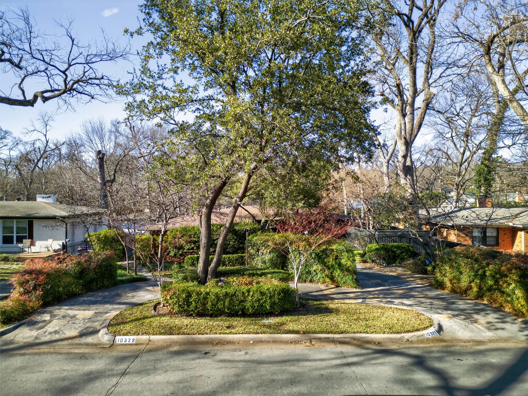 10329 Lake Gardens Drive Dallas TX 75218