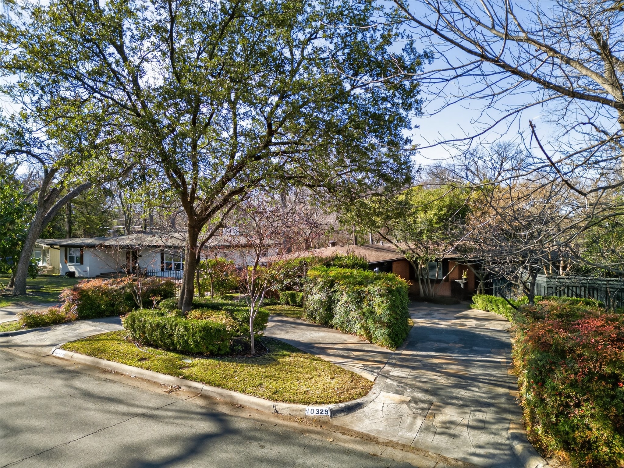10329 Lake Gardens Drive Dallas TX 75218