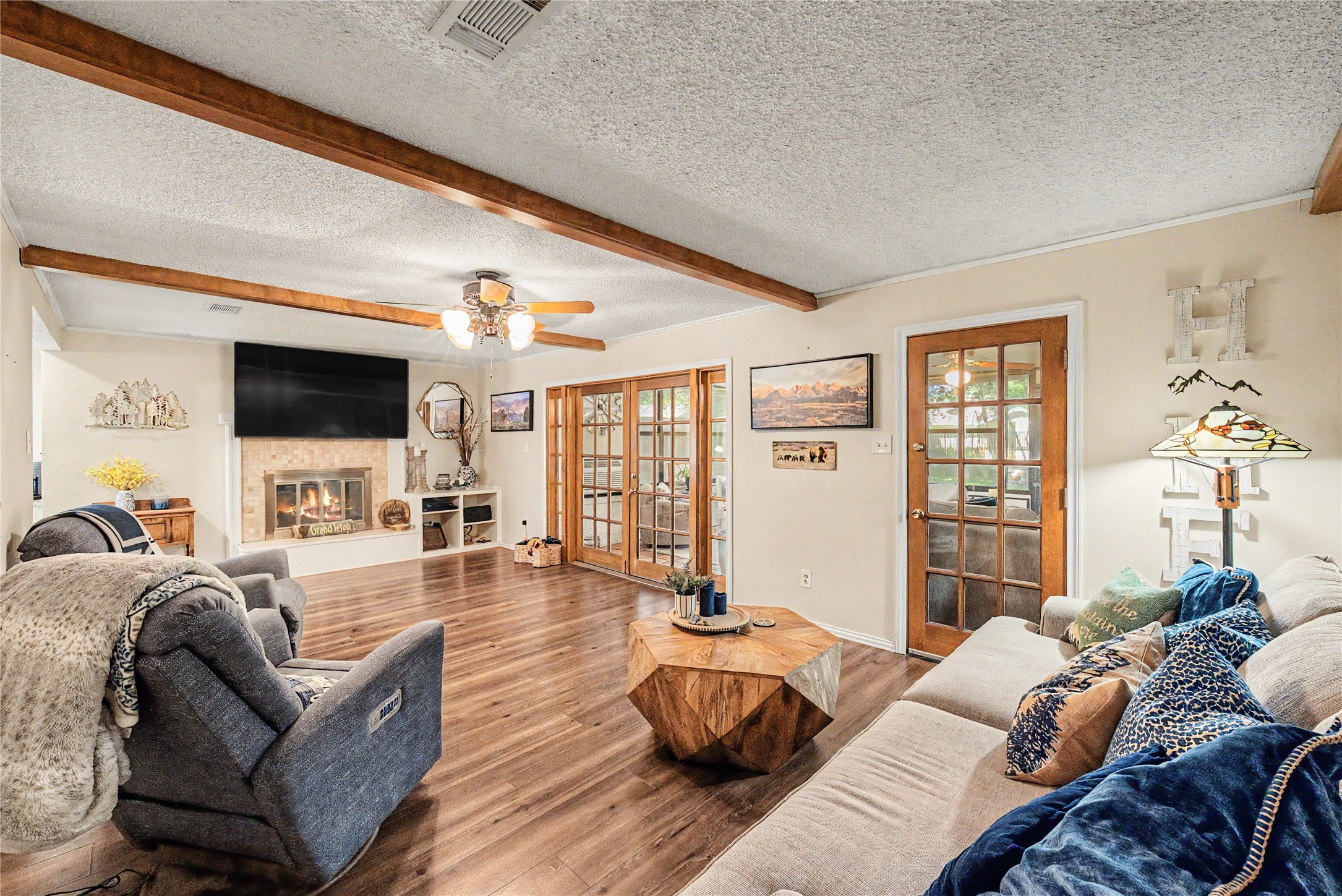 1810 Lakeside Drive Arlington TX 76013