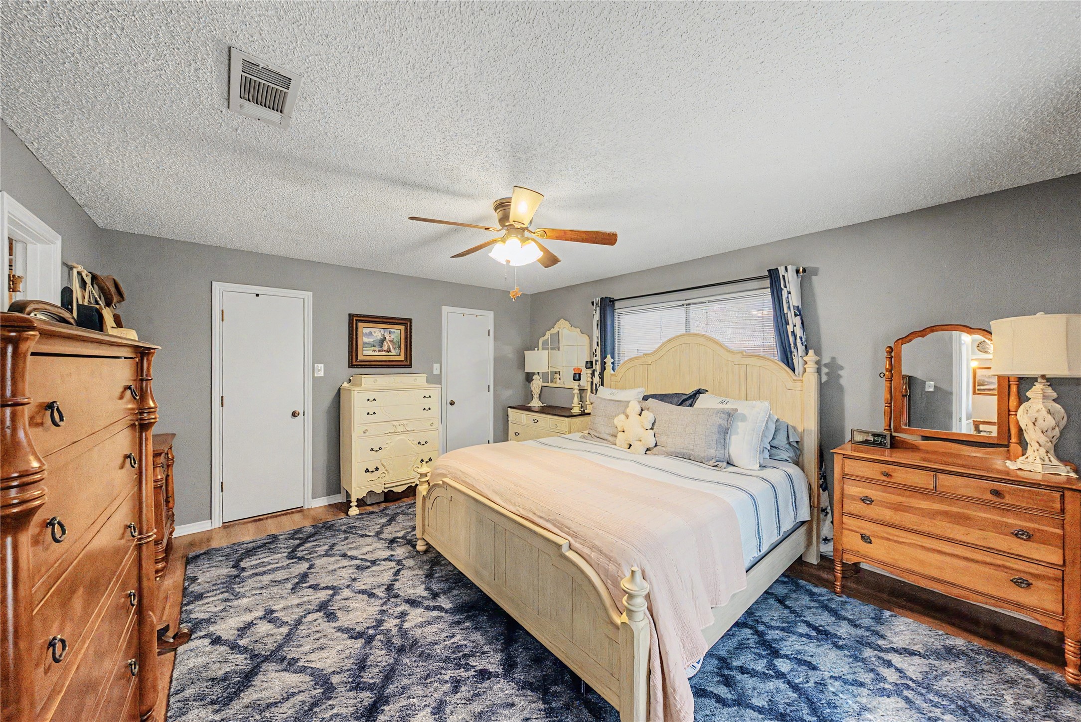 1810 Lakeside Drive Arlington TX 76013