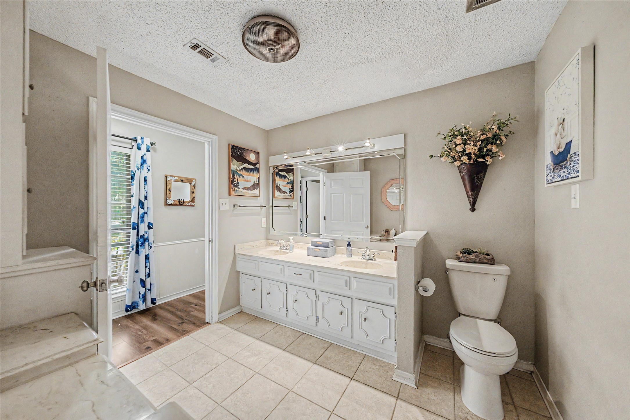 1810 Lakeside Drive Arlington TX 76013