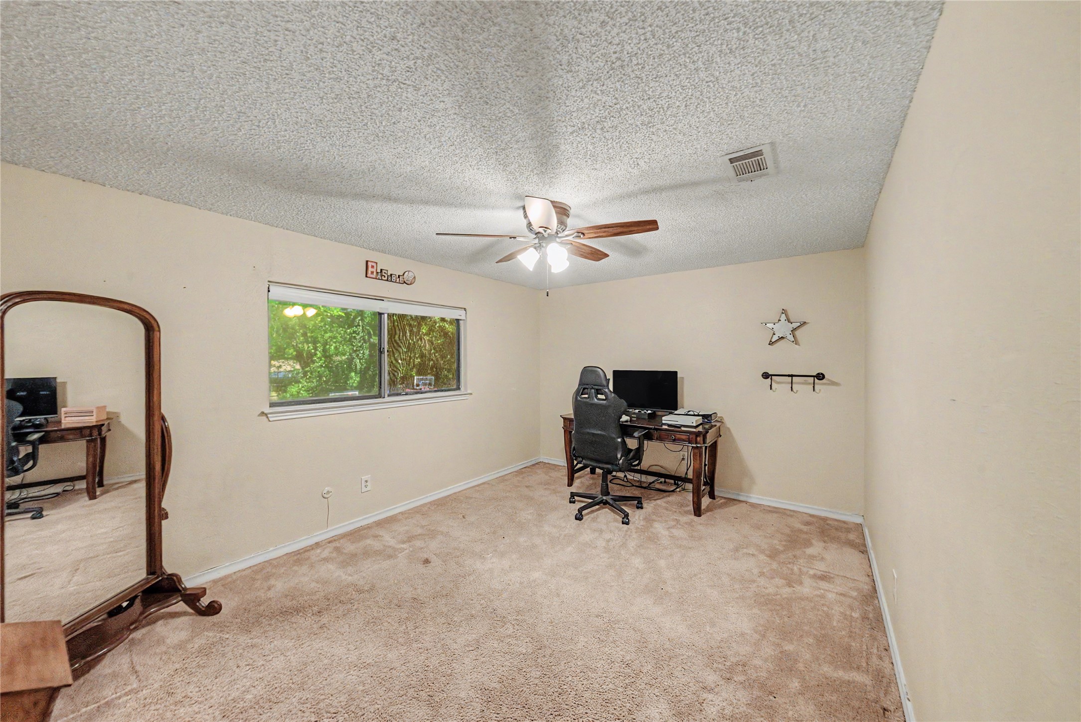 1810 Lakeside Drive Arlington TX 76013