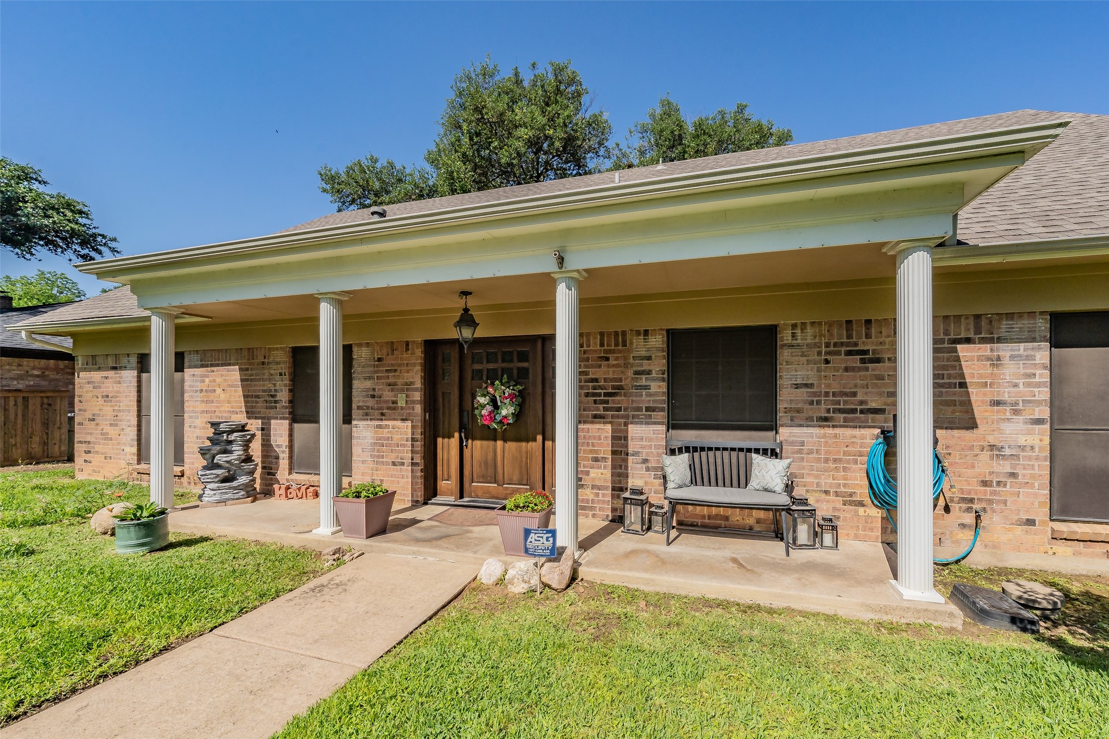 1810 Lakeside Drive Arlington TX 76013