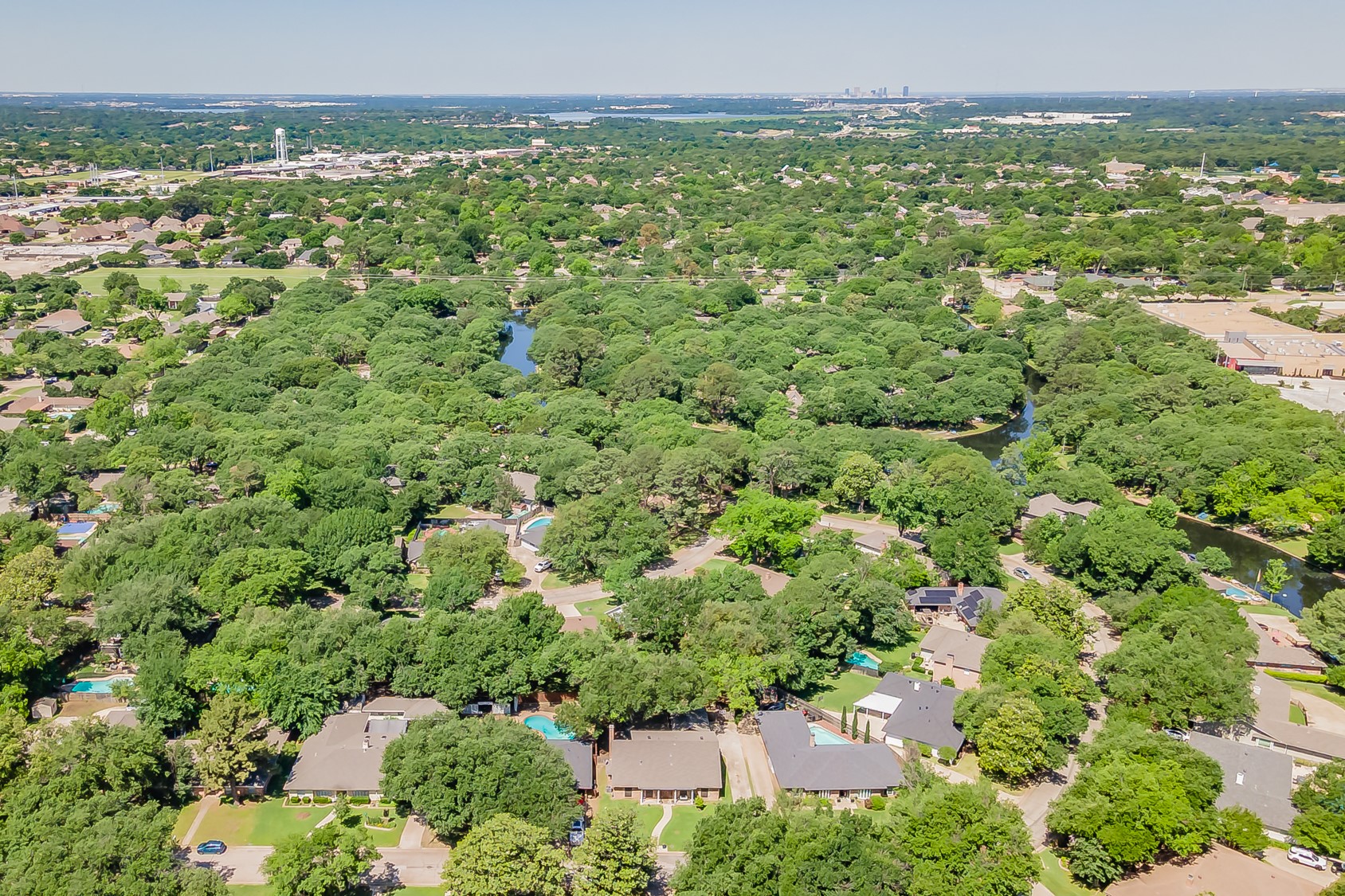 1810 Lakeside Drive Arlington TX 76013