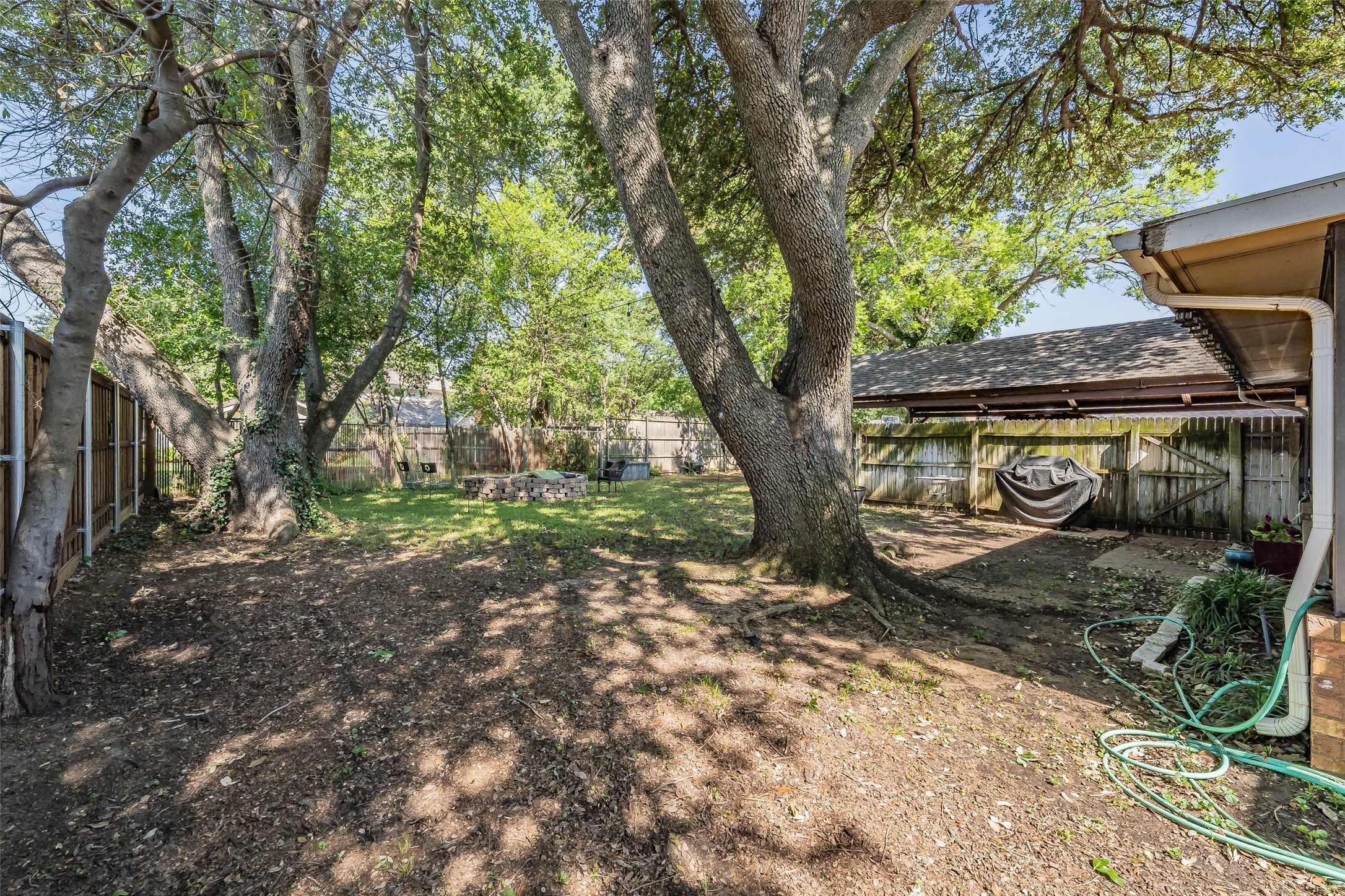 1810 Lakeside Drive Arlington TX 76013