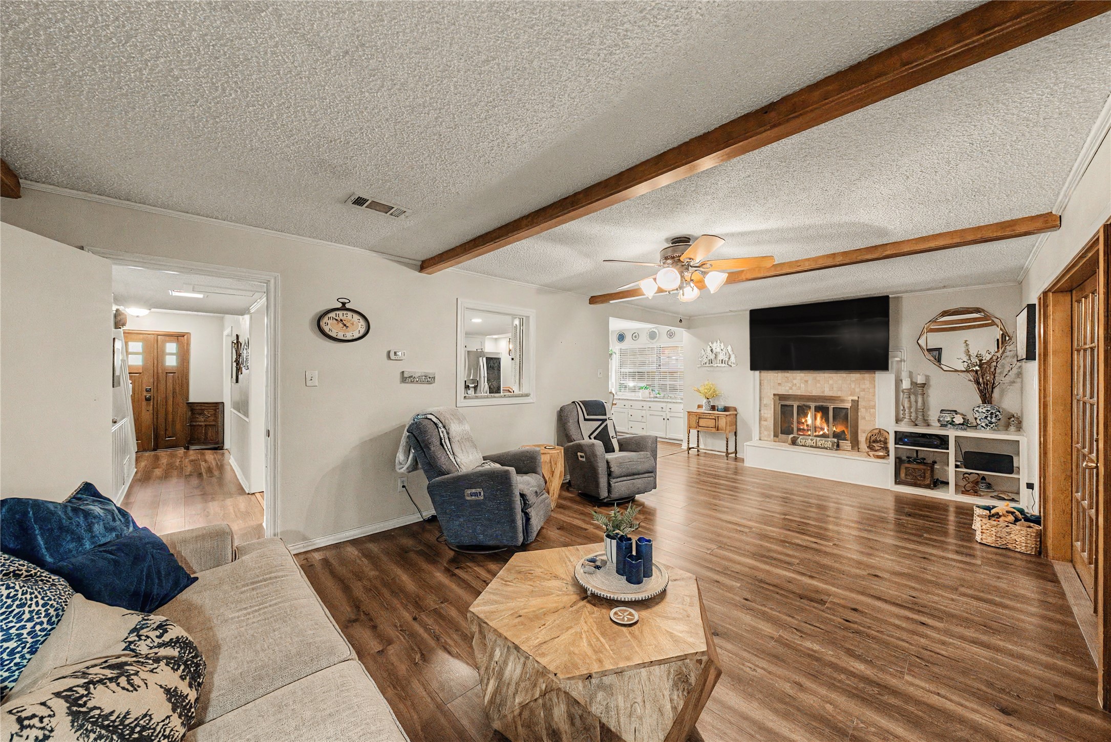 1810 Lakeside Drive Arlington TX 76013