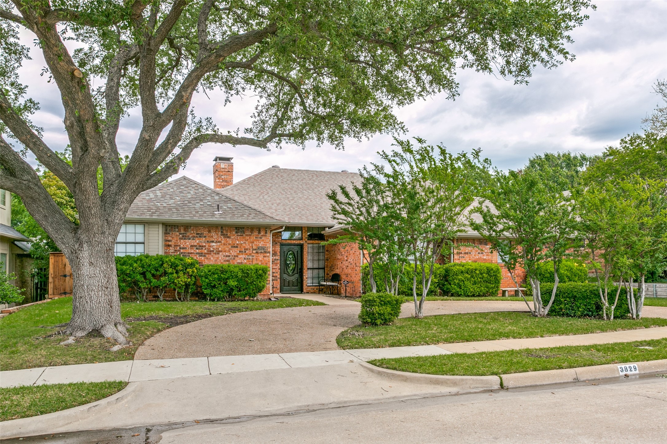 3829 Kelly Boulevard Carrollton TX 75007