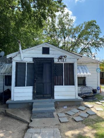 2721 Boynton Street Dallas TX 75212
