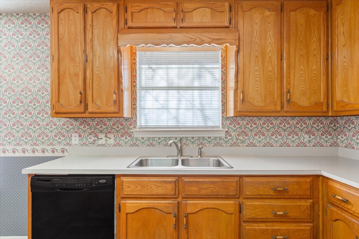 614 Wheatland Drive Waco TX 76657