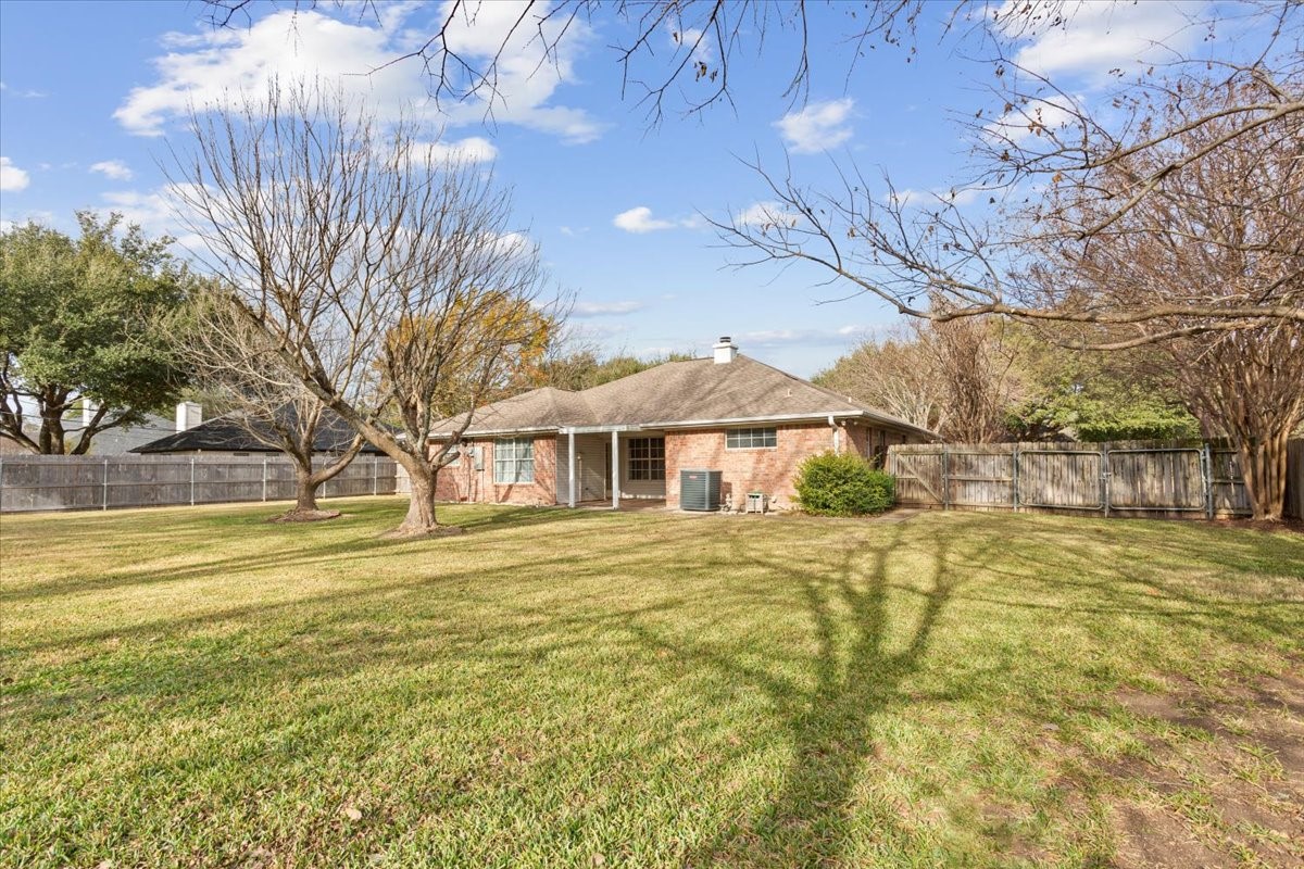 614 Wheatland Drive Waco TX 76657