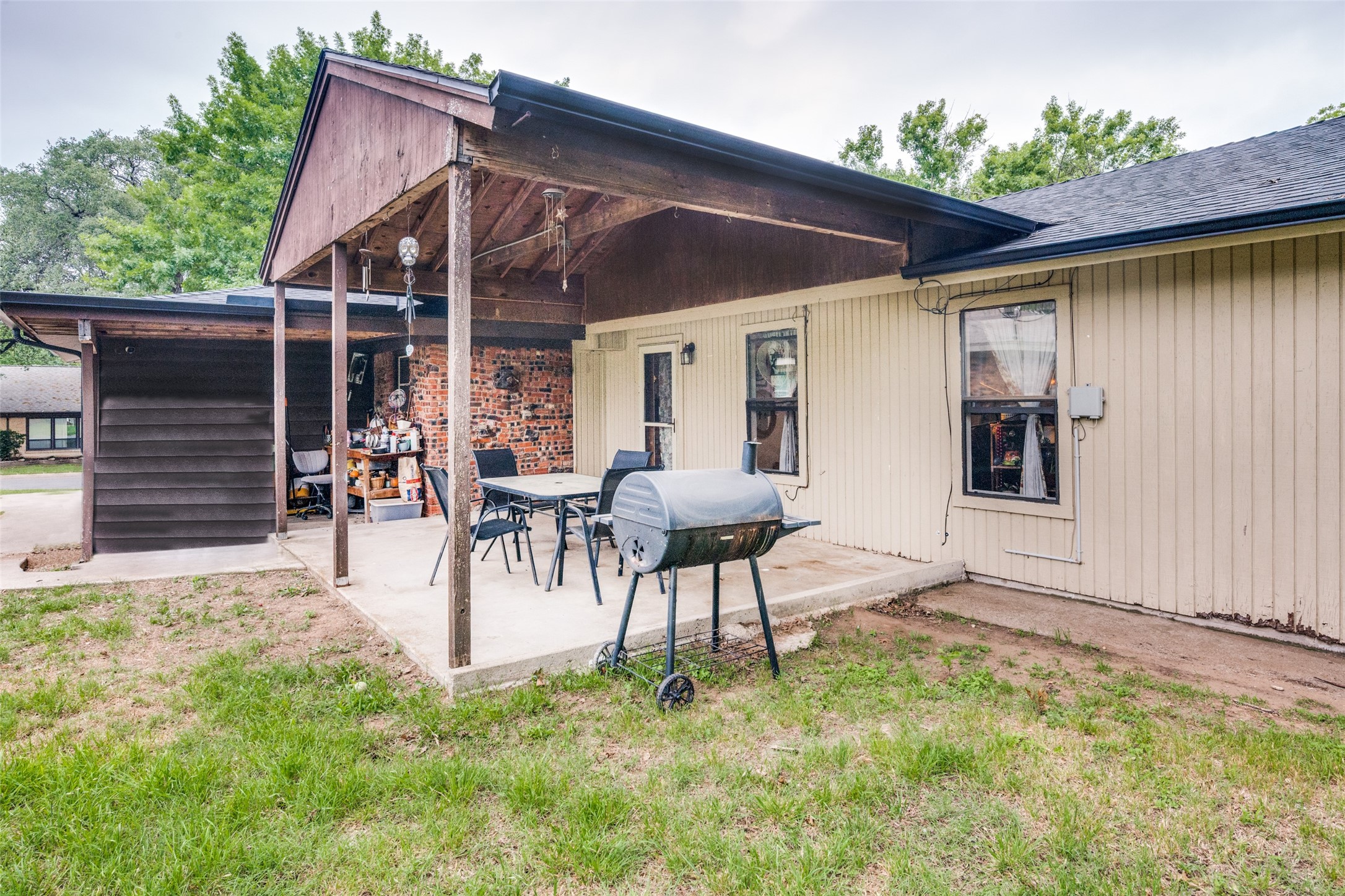 727 Norwood Drive Hurst TX 76053