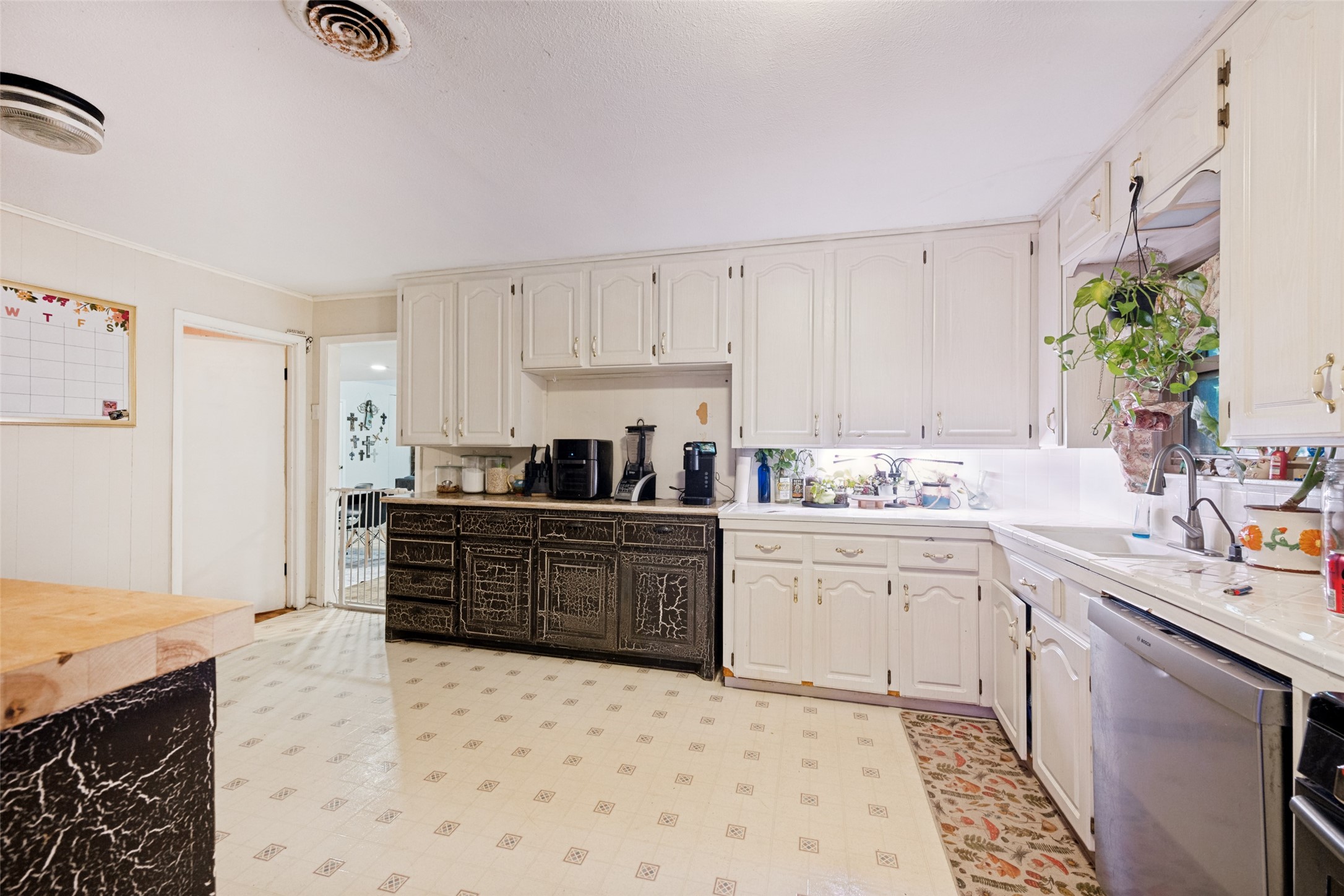 727 Norwood Drive Hurst TX 76053