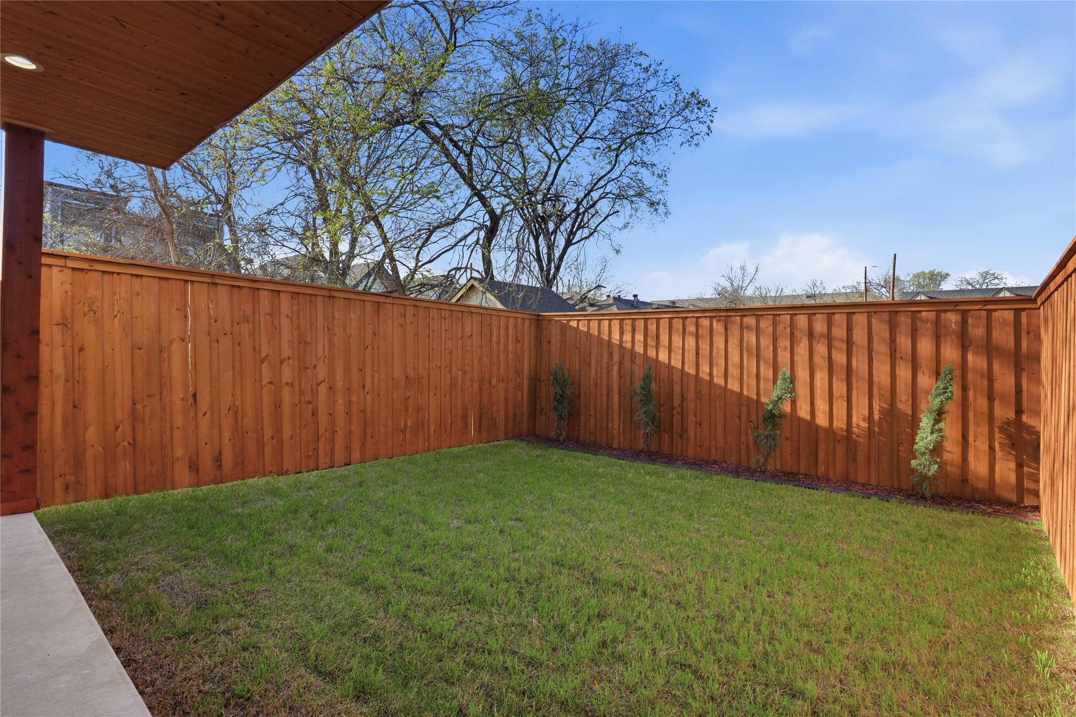 1121 Muncie Avenue Dallas TX 75212
