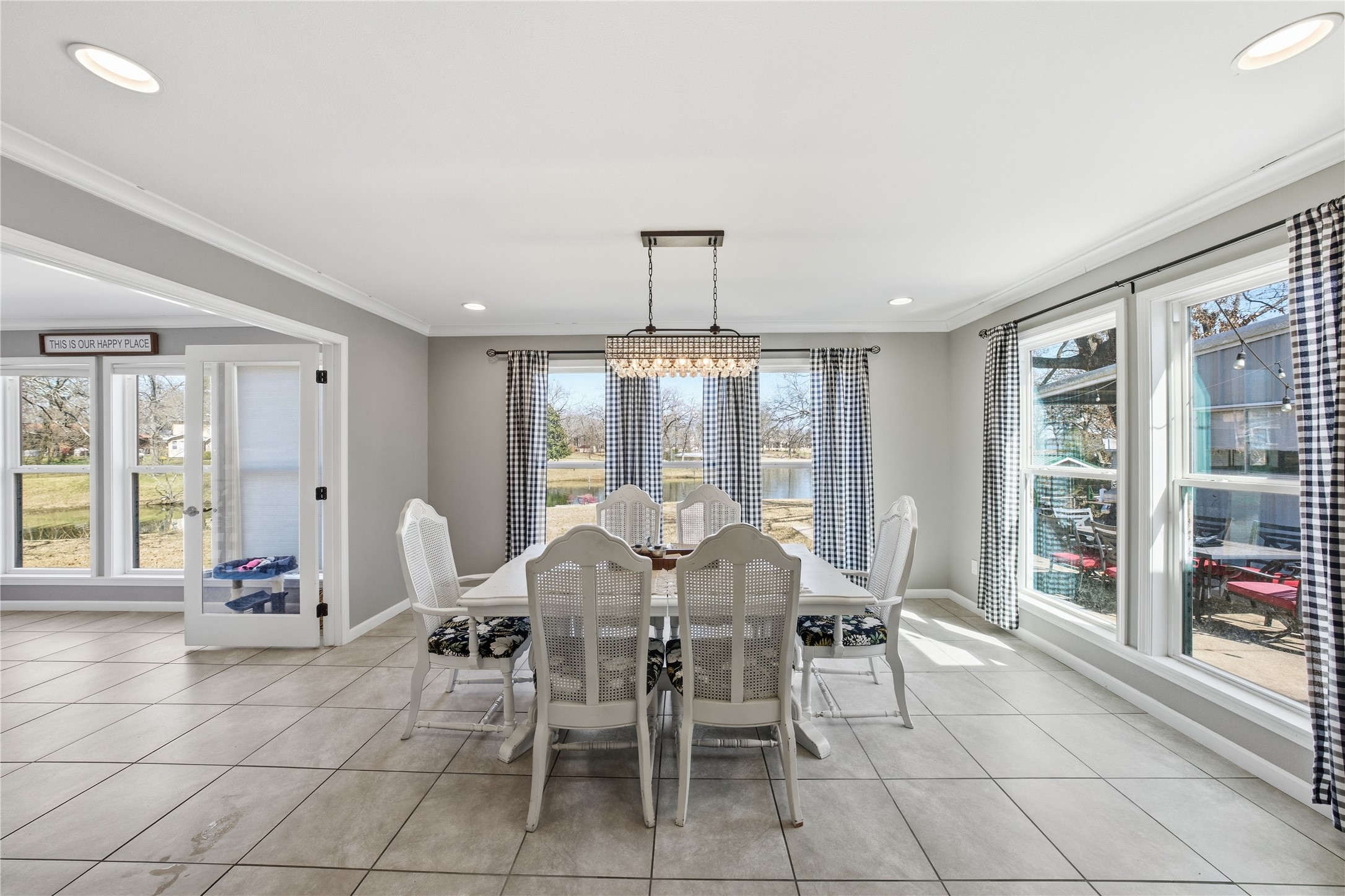 6106 Peninsula Circle Athens TX 75752