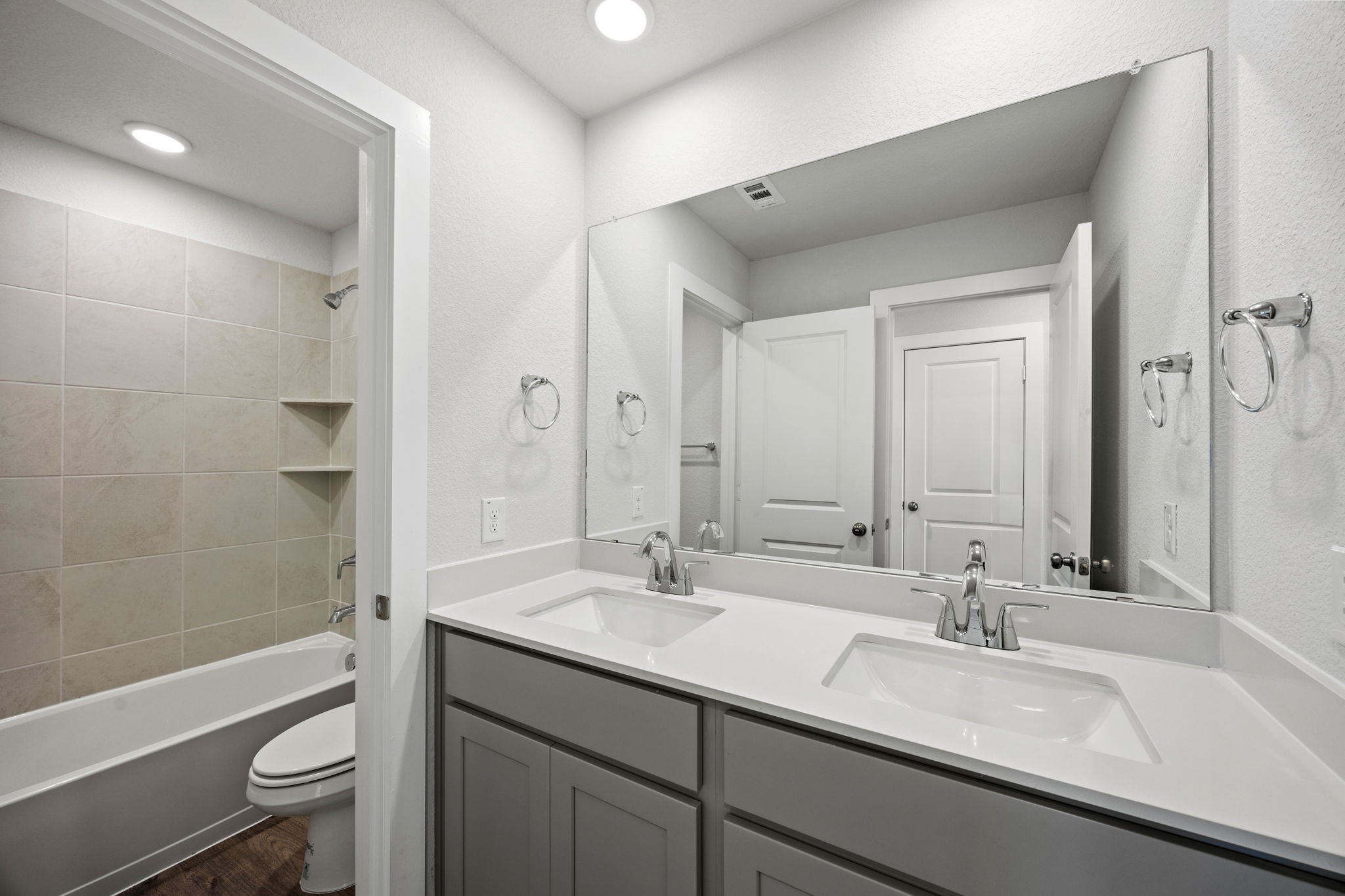 1017 Park Oak Lane Crowley TX 76036