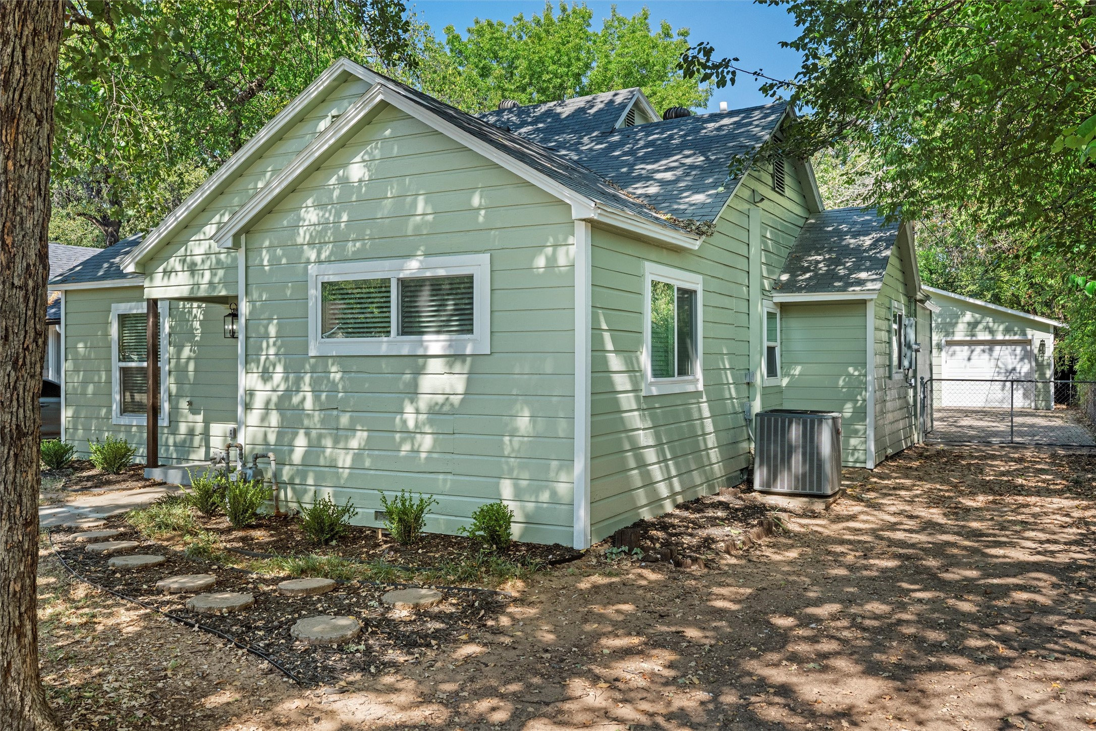 3409 Clary Avenue Fort Worth TX 76111