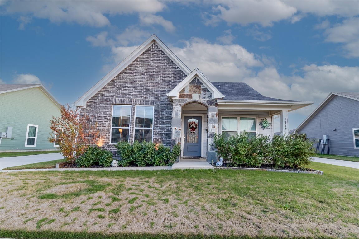 1589 Lizzie Lane Burleson TX 76028