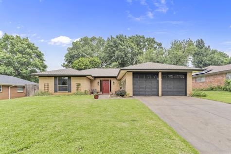 4015 Glenbrook Drive Arlington TX 76015