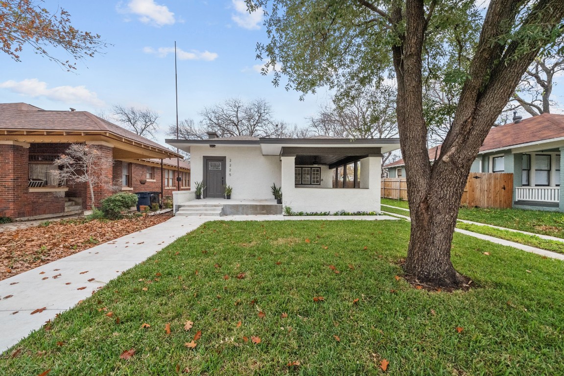 2225 Fairmount Avenue Fort Worth TX 76110