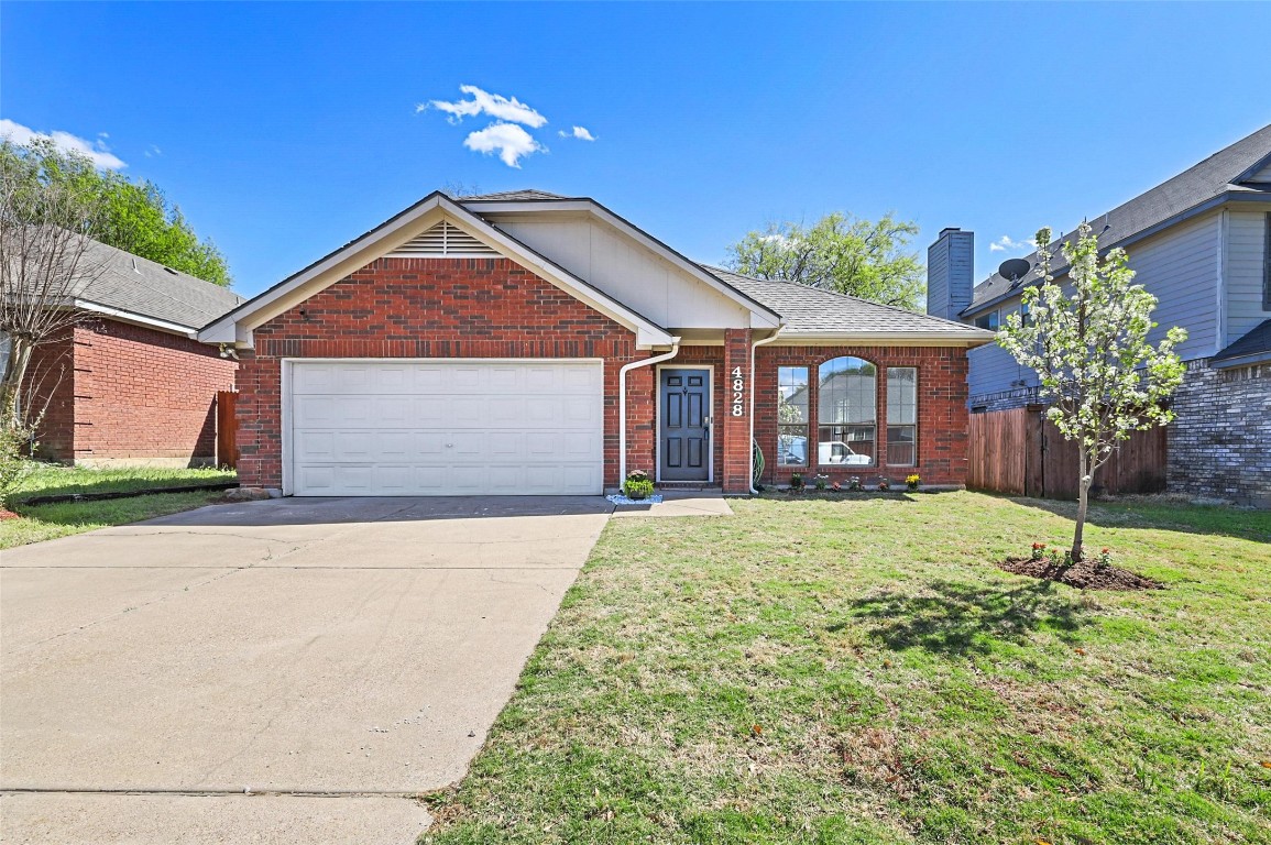 4828 Ashton Avenue Fort Worth TX 76137